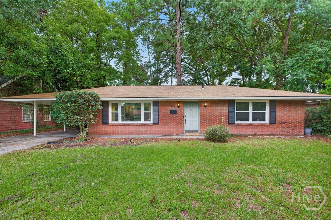 Photo 2 of Single family home for sale at 2131 Walz Dr, Savannah, GA 31404 | MLS# SA364702 | Listing updated on 2026-09-21