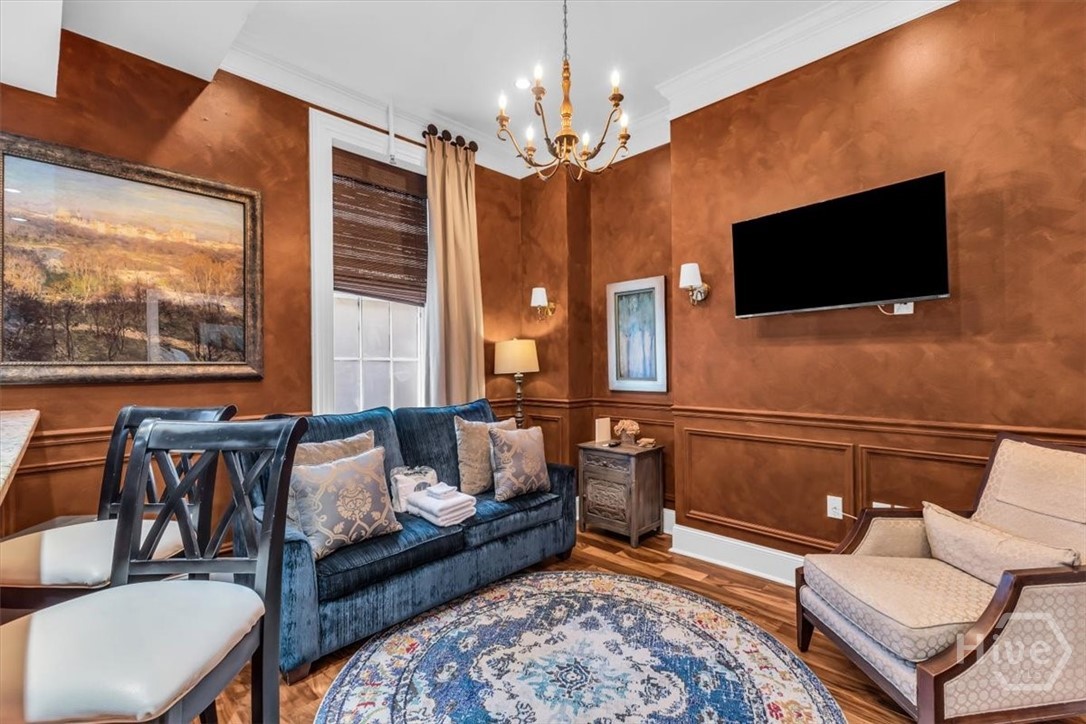 2A - W.H. Keckley Suite