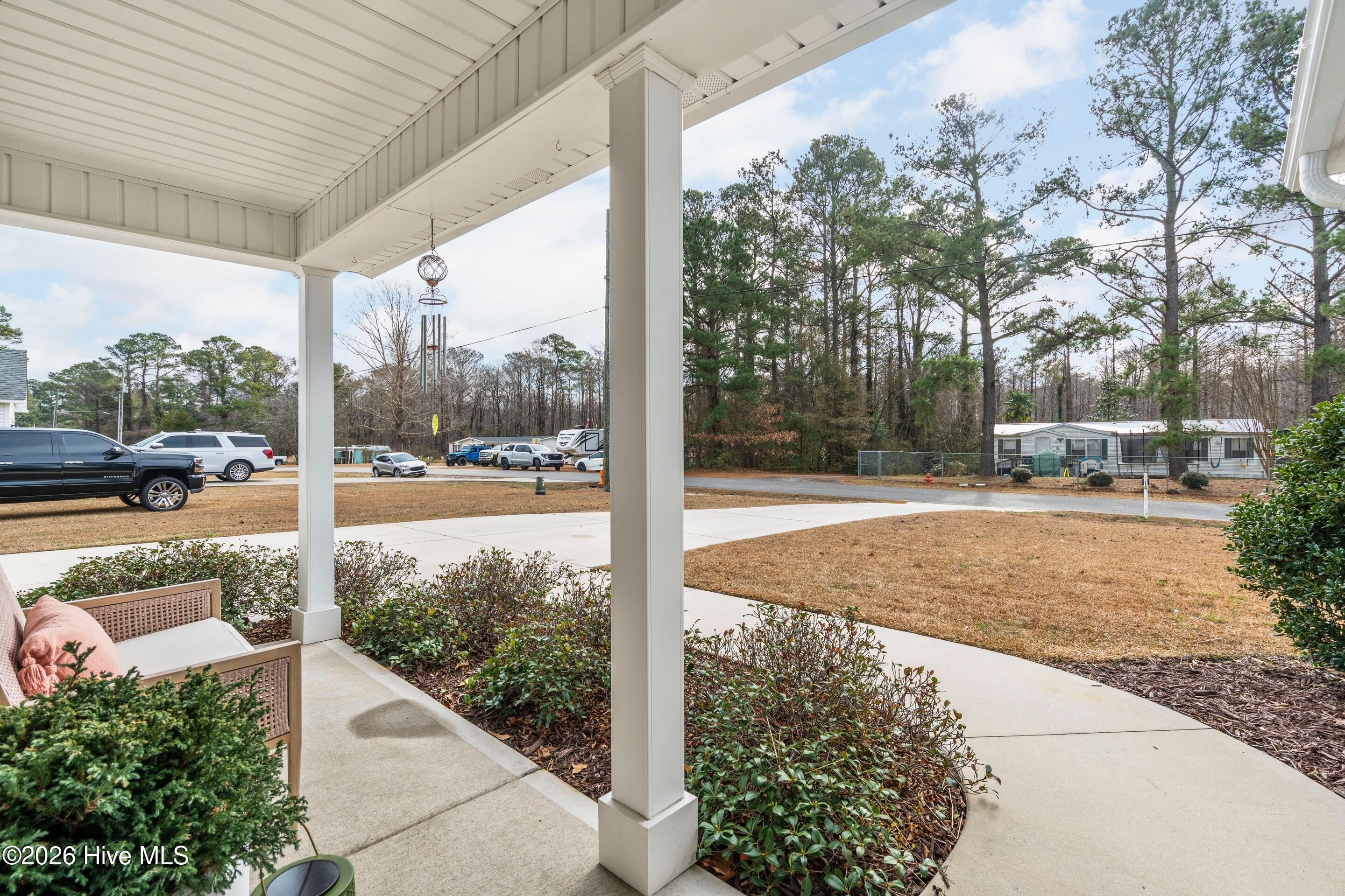 100549435 | Photo 38