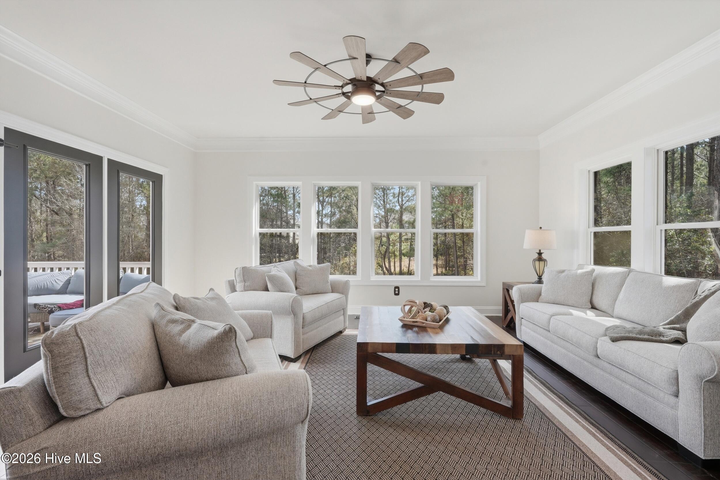 100551970 | Photo 25