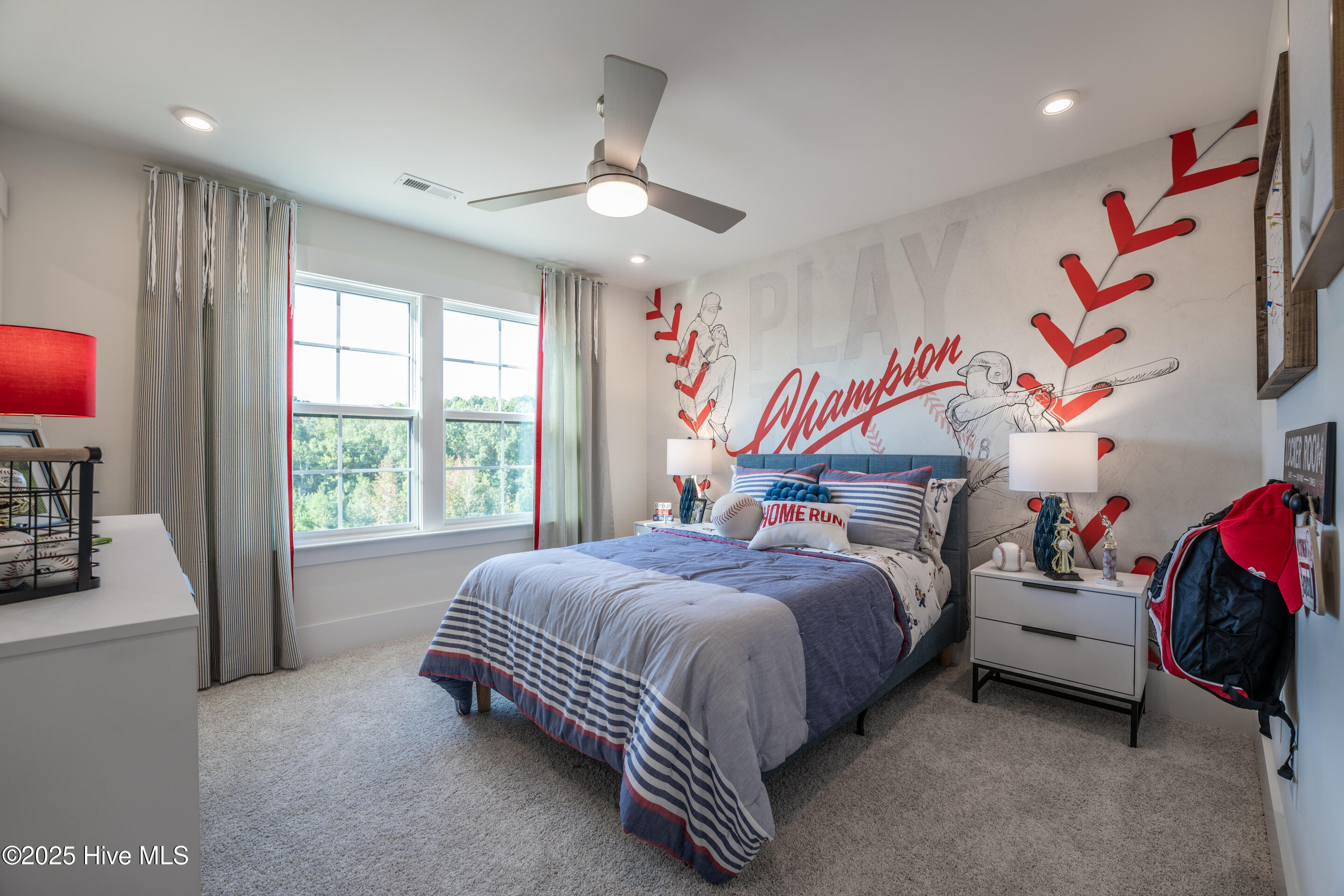 100561163 | Photo 39