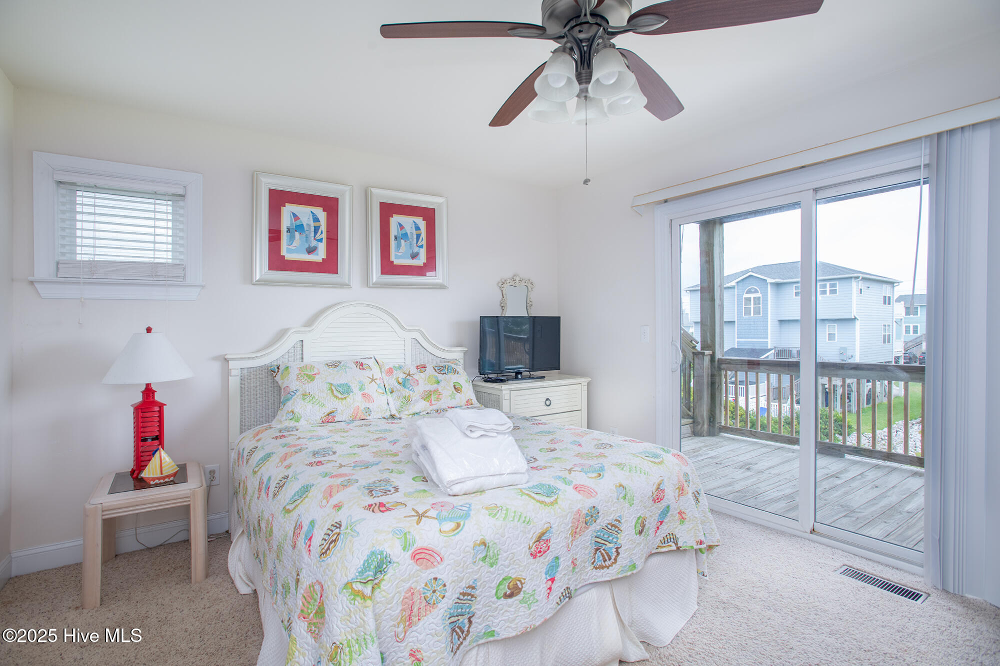 100515956 | Photo 18