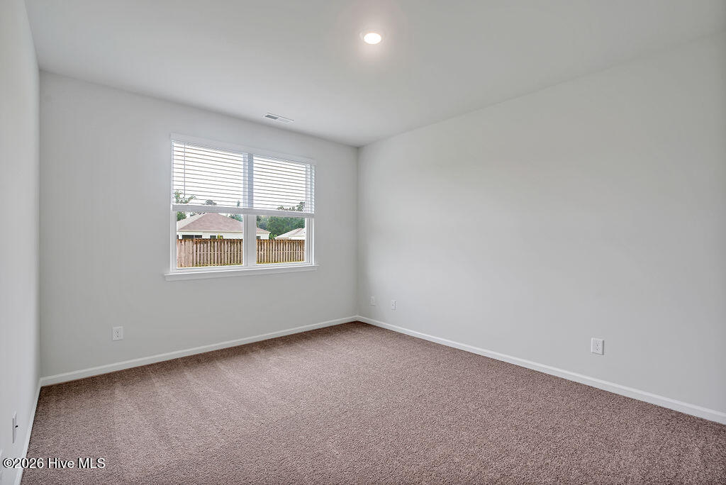 100553678 | Photo 19