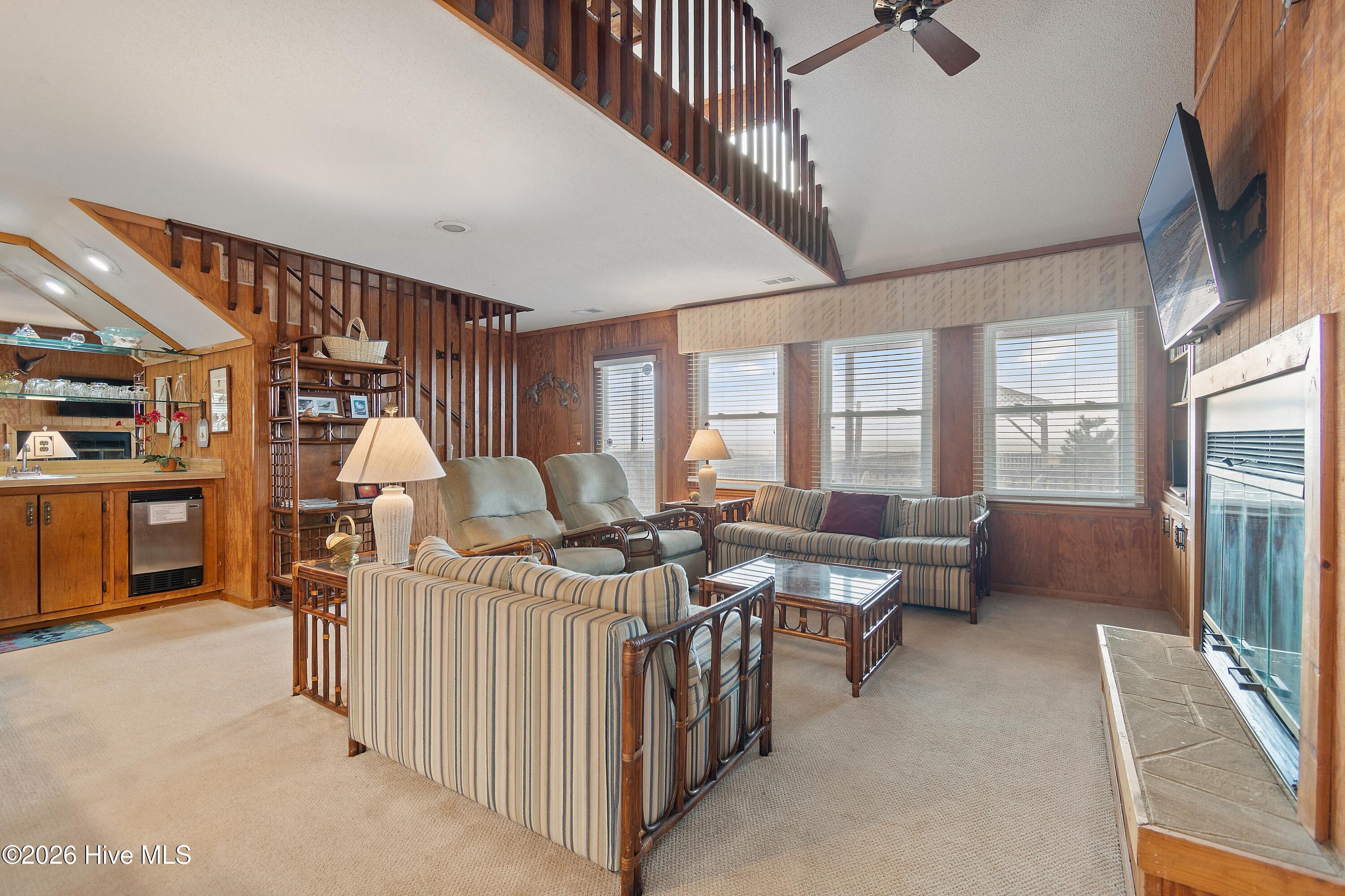 1099 Ocean Boulevard W, Holden Beach, NC, 28462