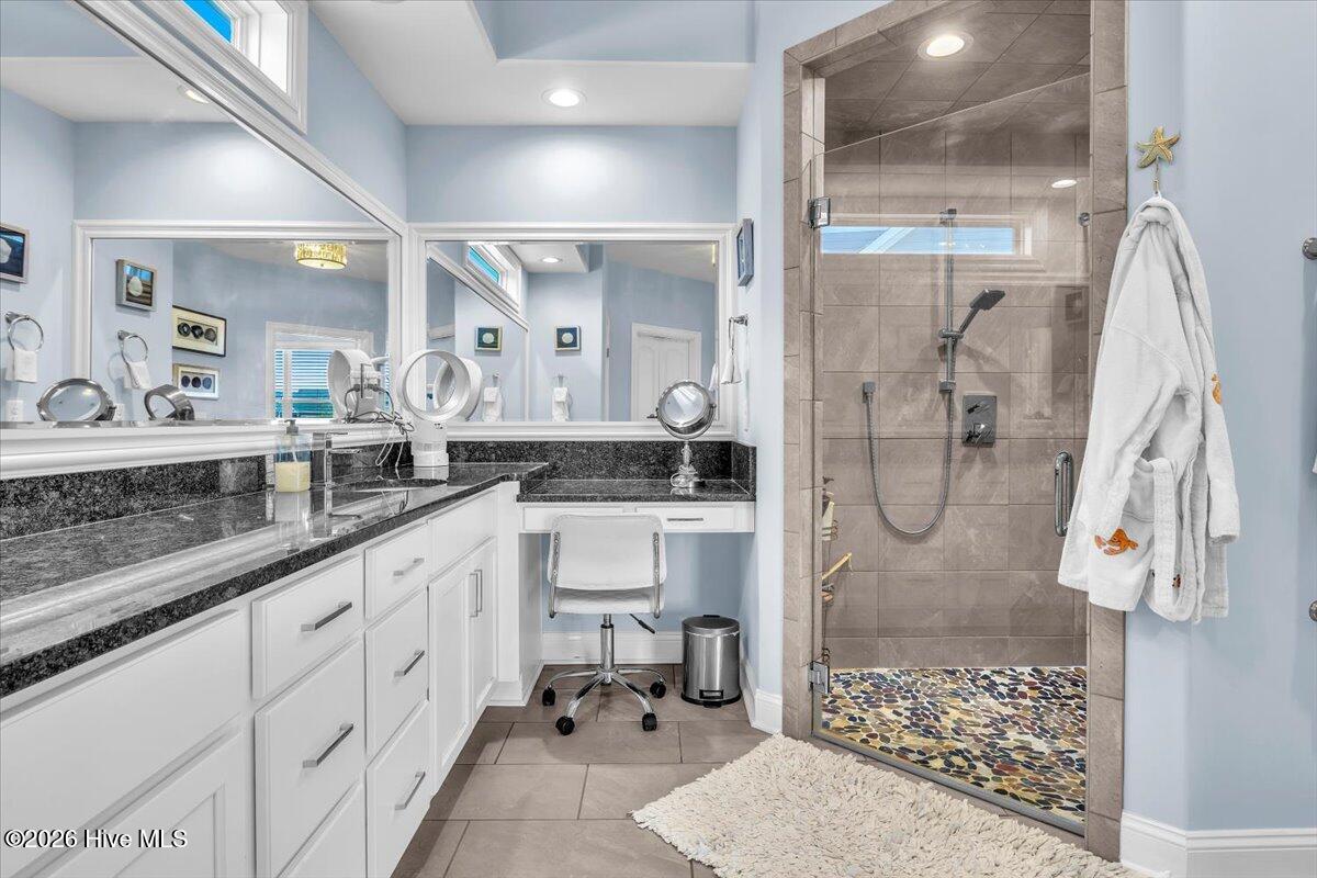 100562728 | Photo 52