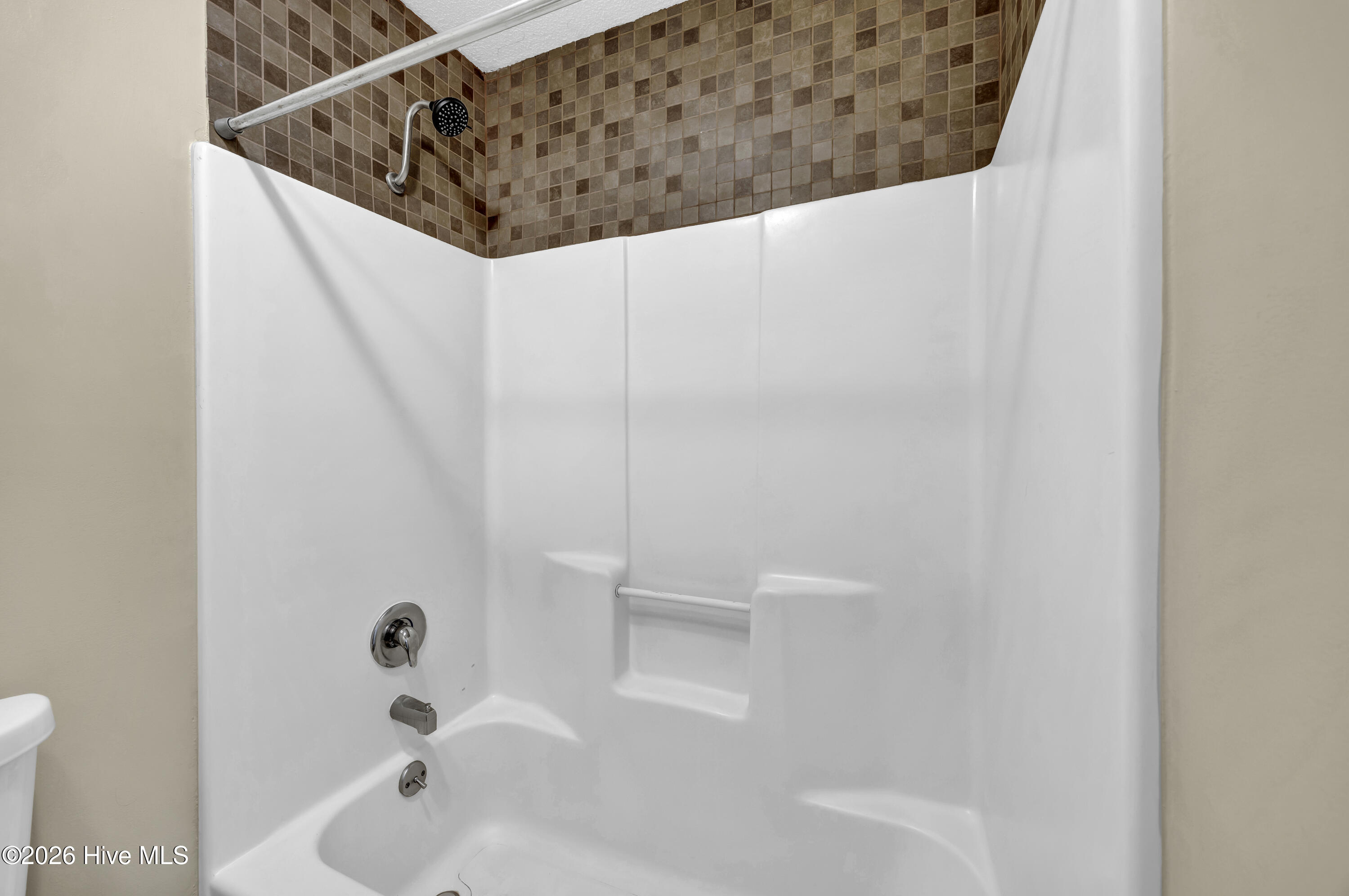 100543964 | Photo 21