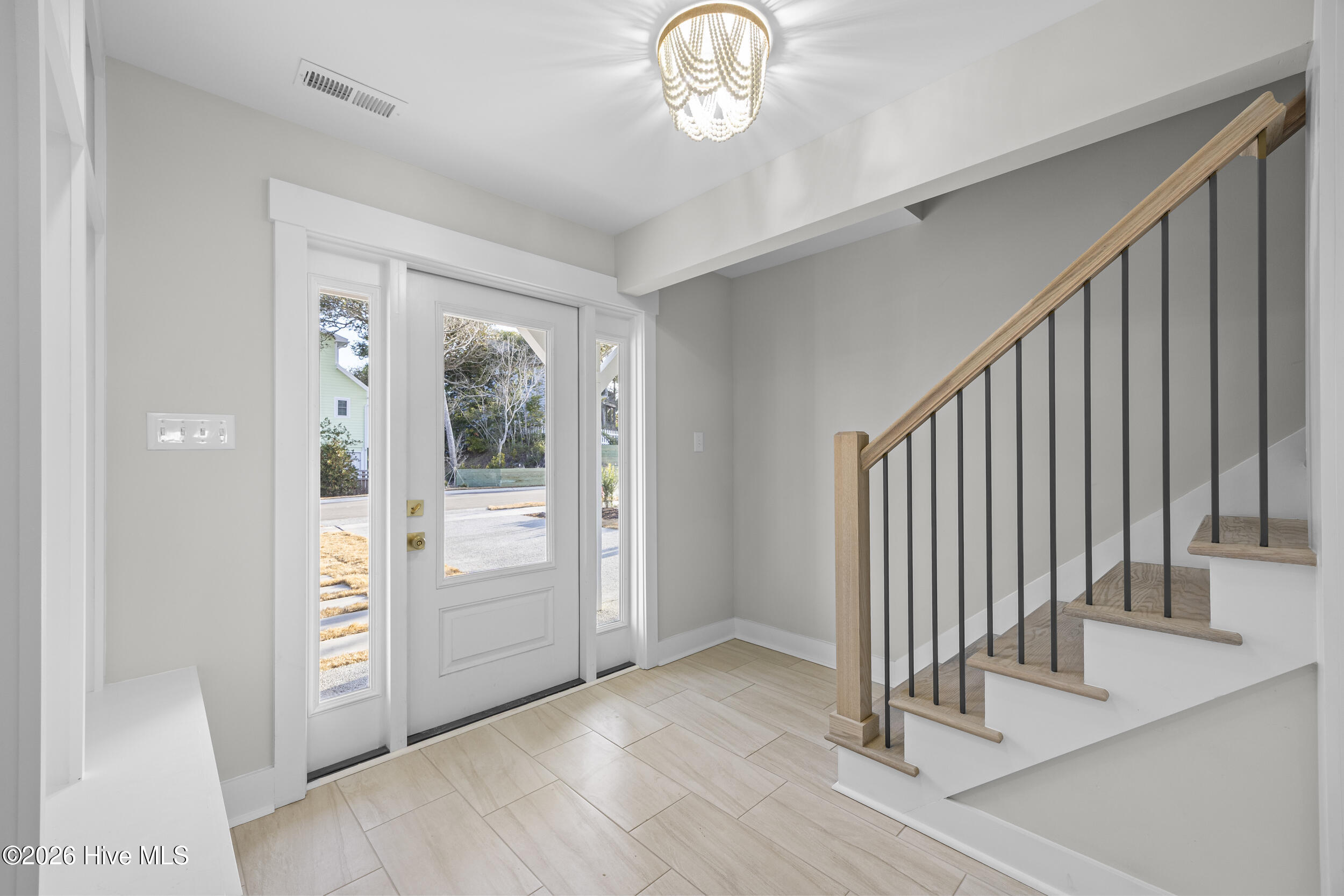 100543064 | Photo 10