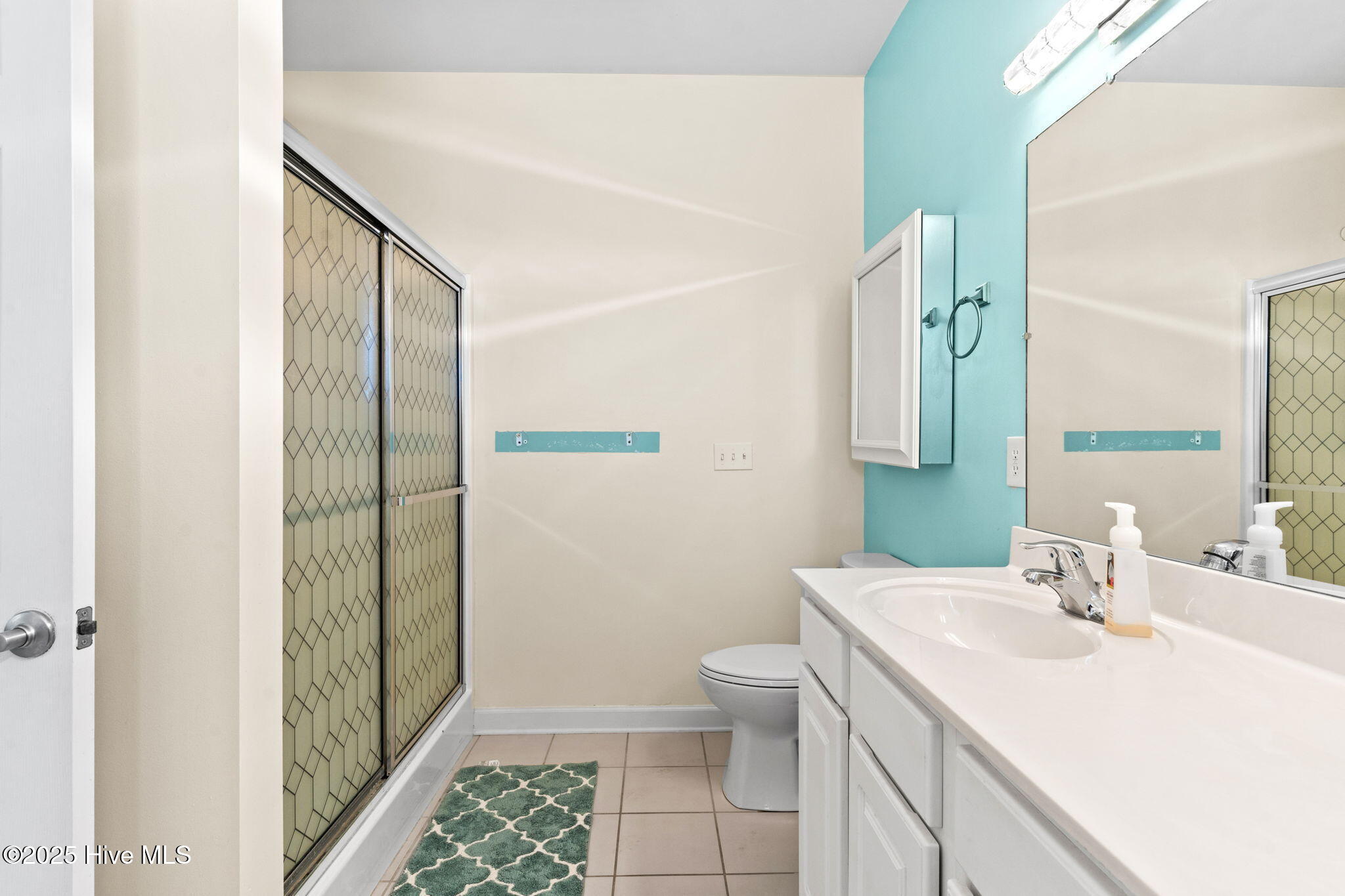 100542158 | Photo 42