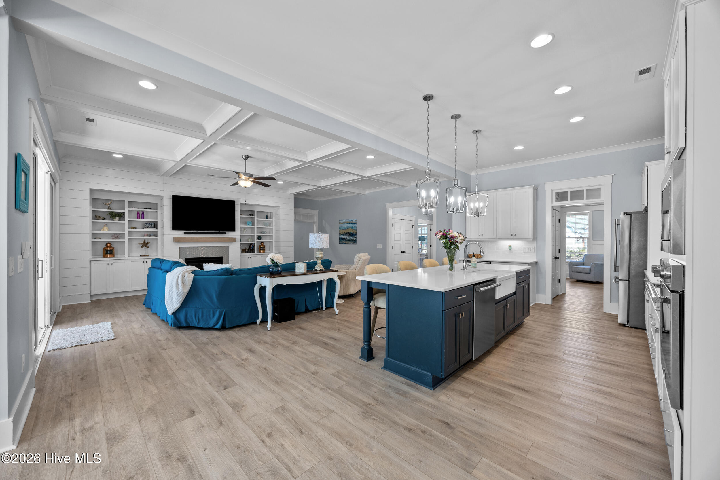 100555433 | Photo 19