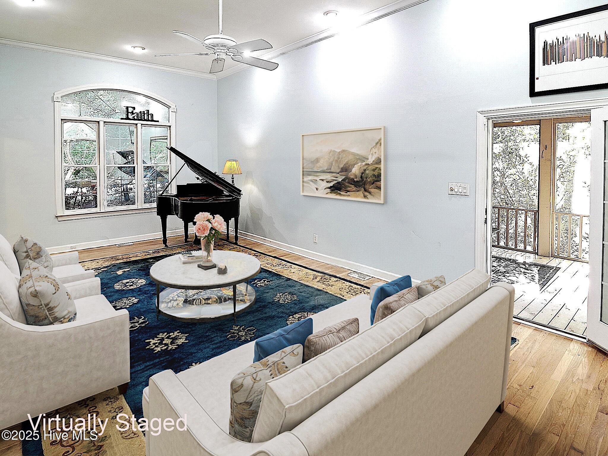 100504796 | Photo 18