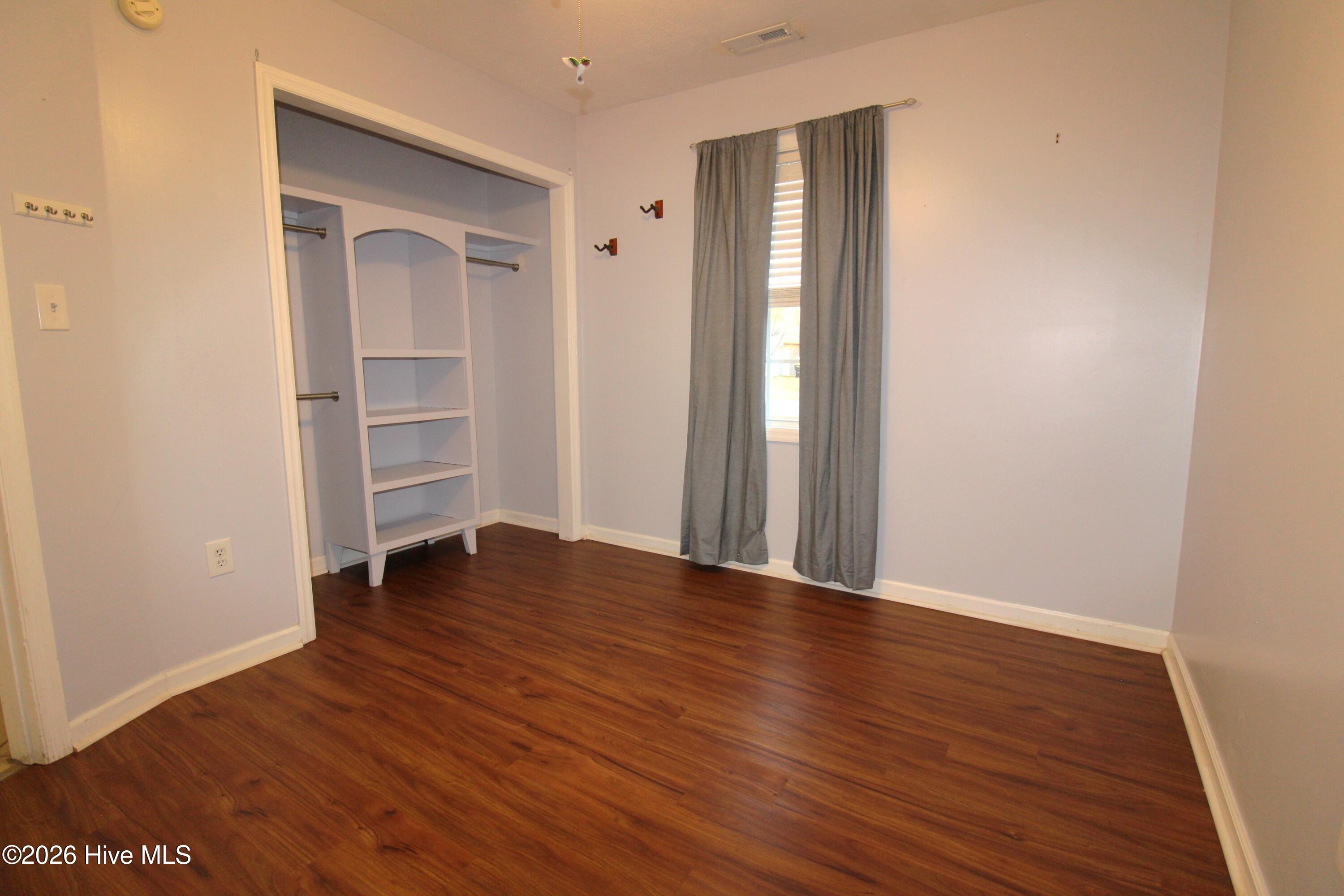 100558935 | Photo 41