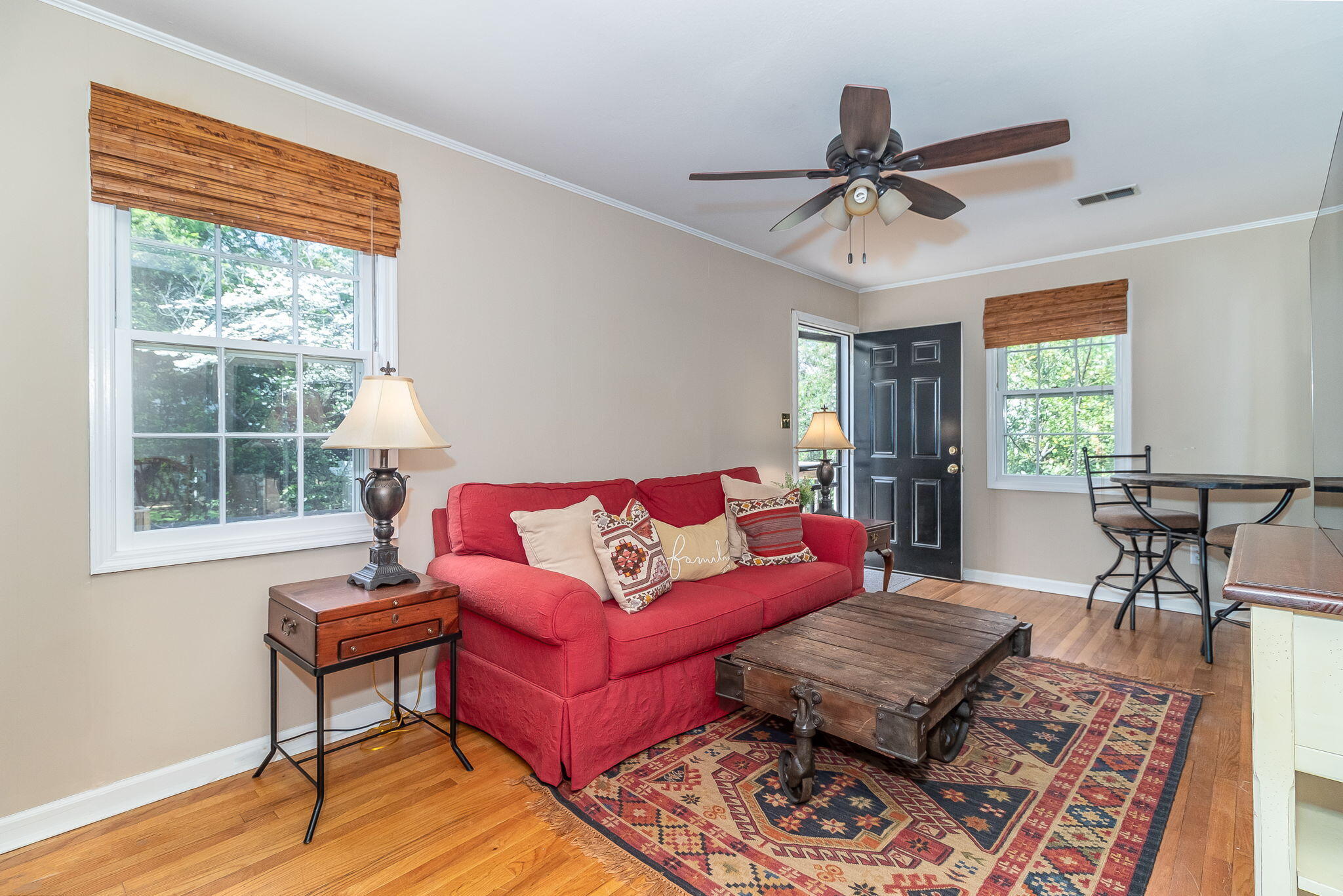 68-web-or-mls-2421 WALTON WAY ©--38