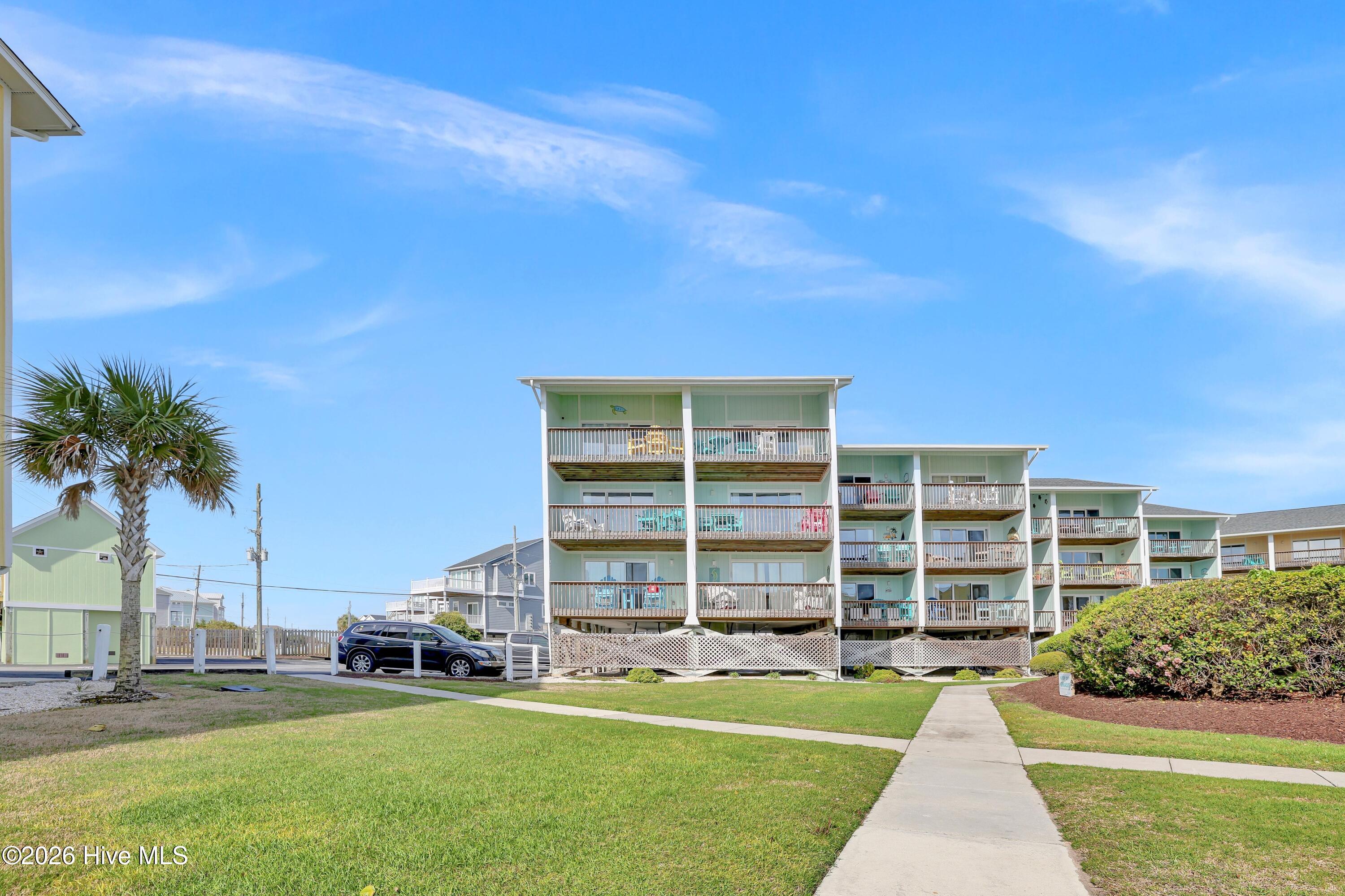 918 N New River Drive UNIT 331, Surf City, NC, 28445
