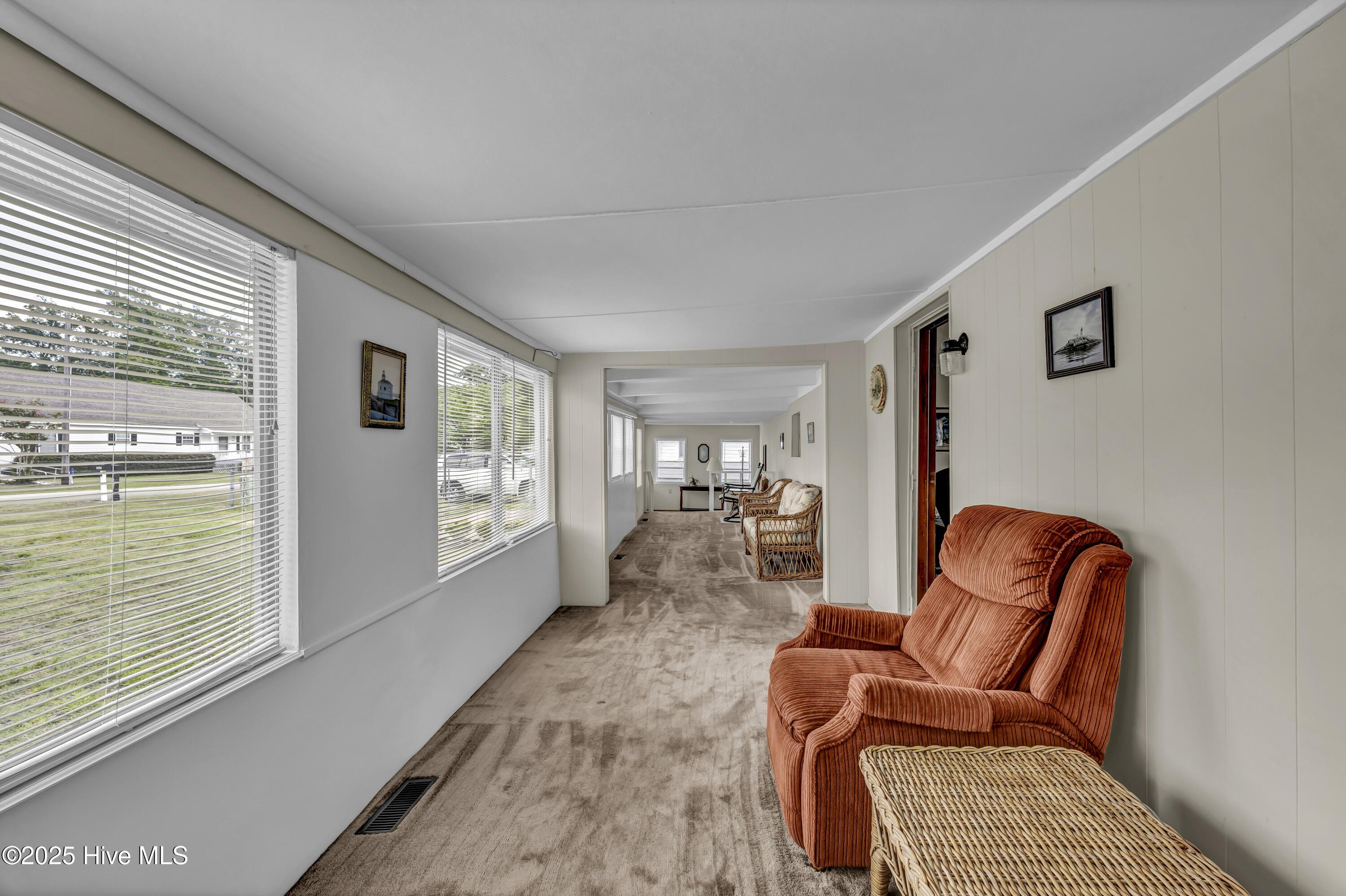 100520708 | Photo 18