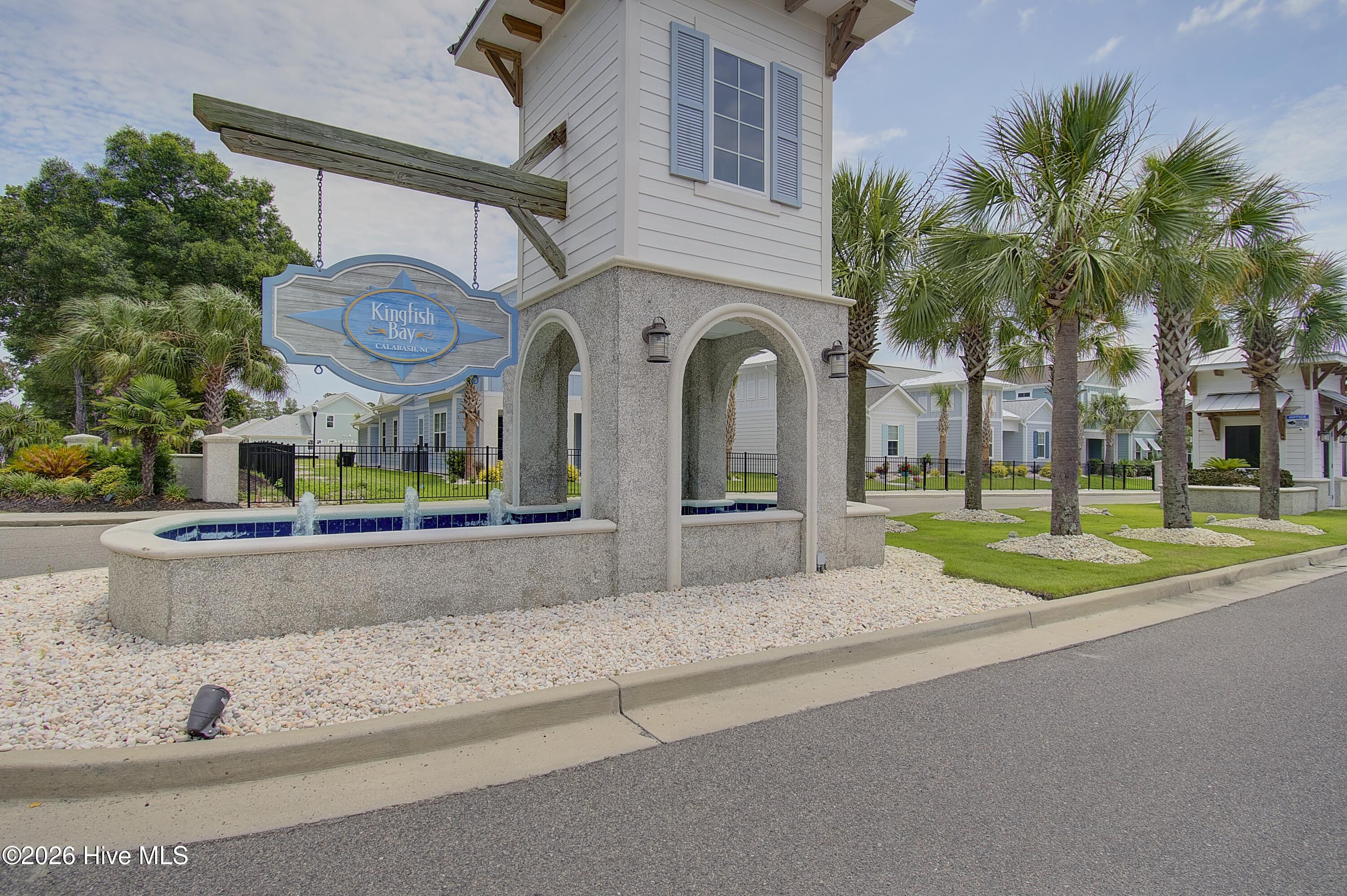 100561295 | Photo 51