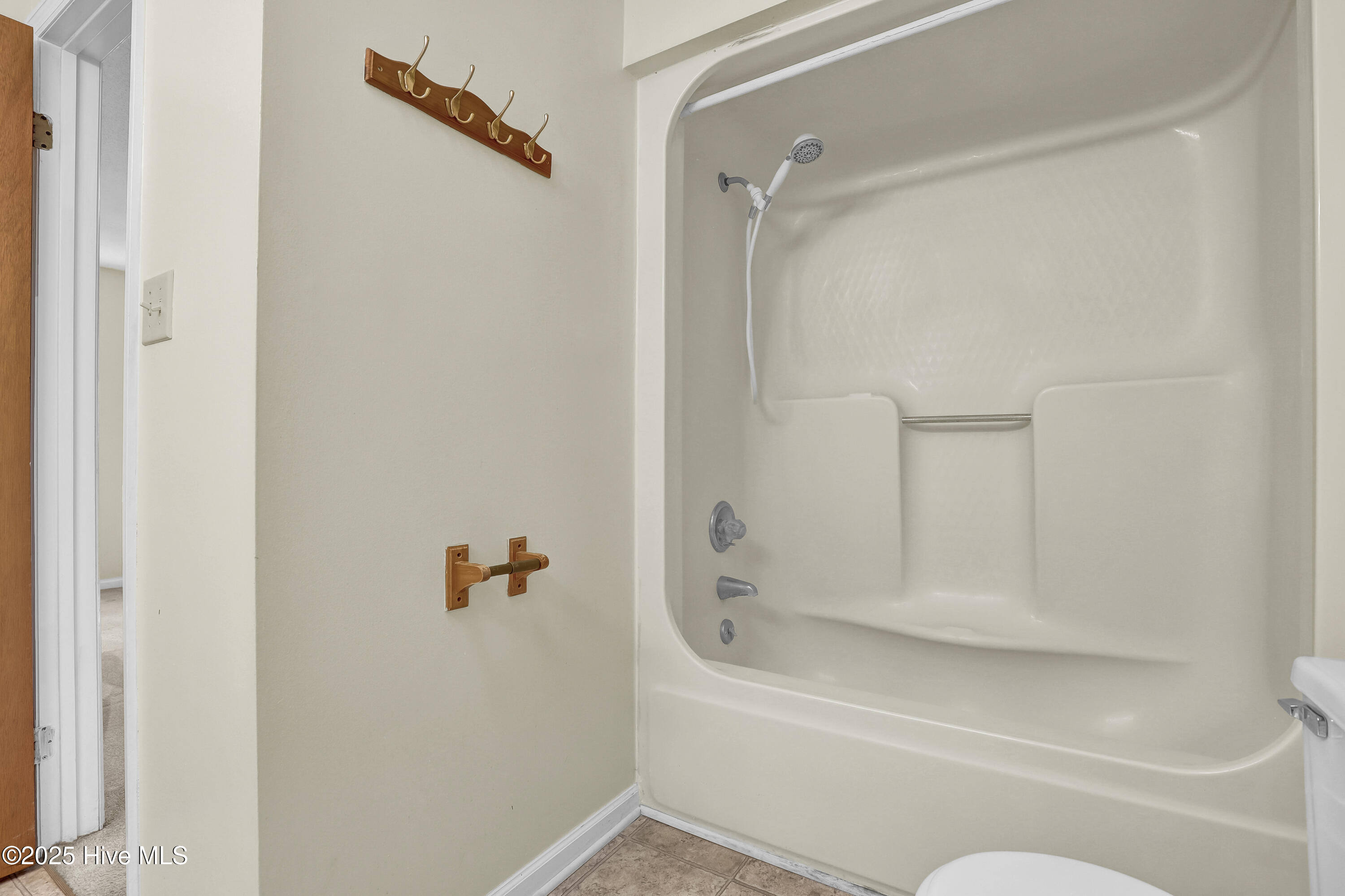 100543829 | Photo 16