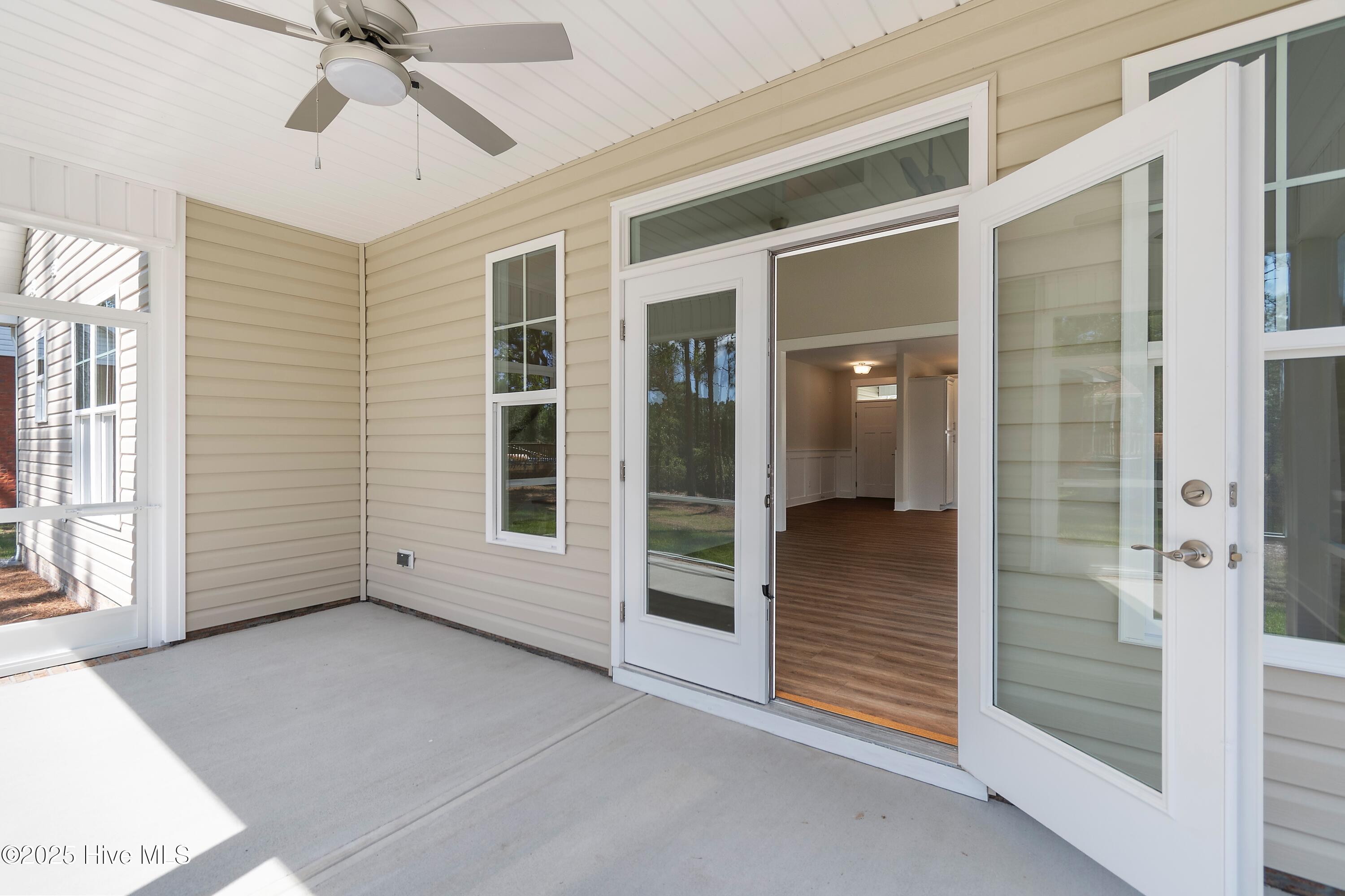 100513249 | Photo 22