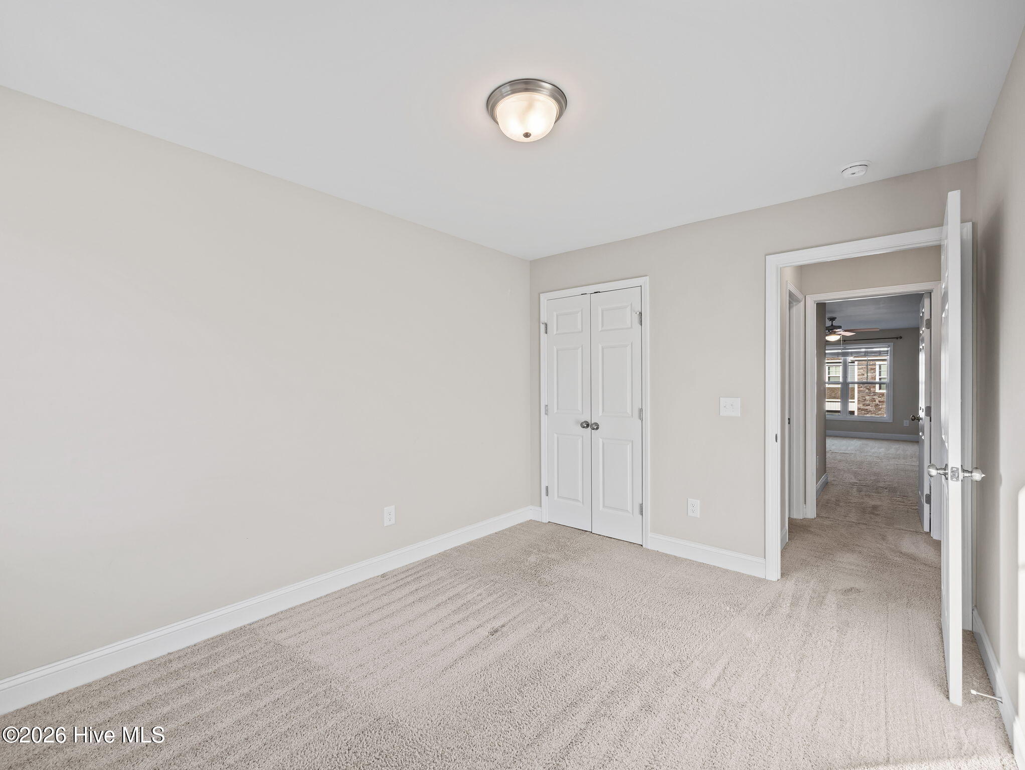 100565324 | Photo 20