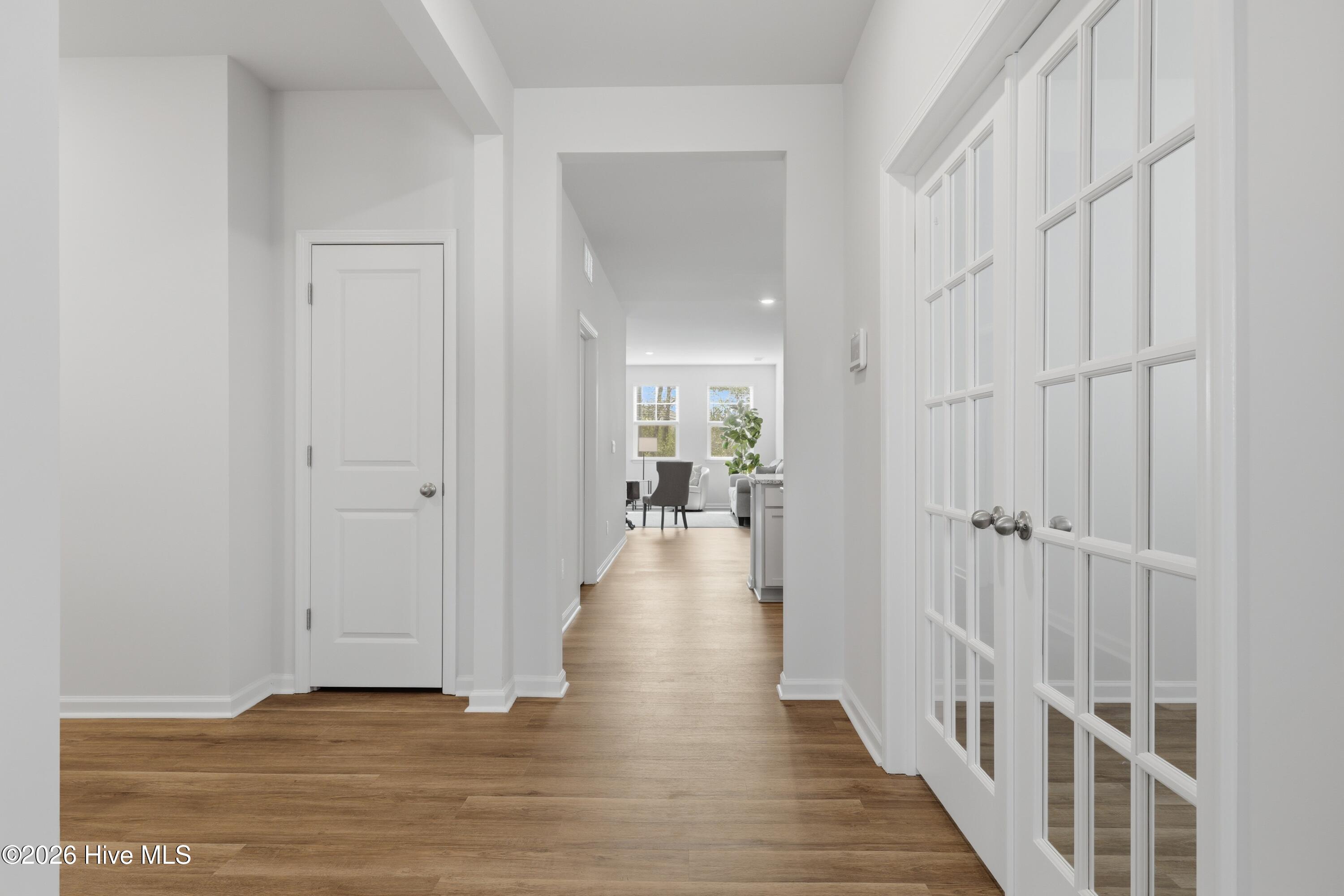 100564310 | Photo 10