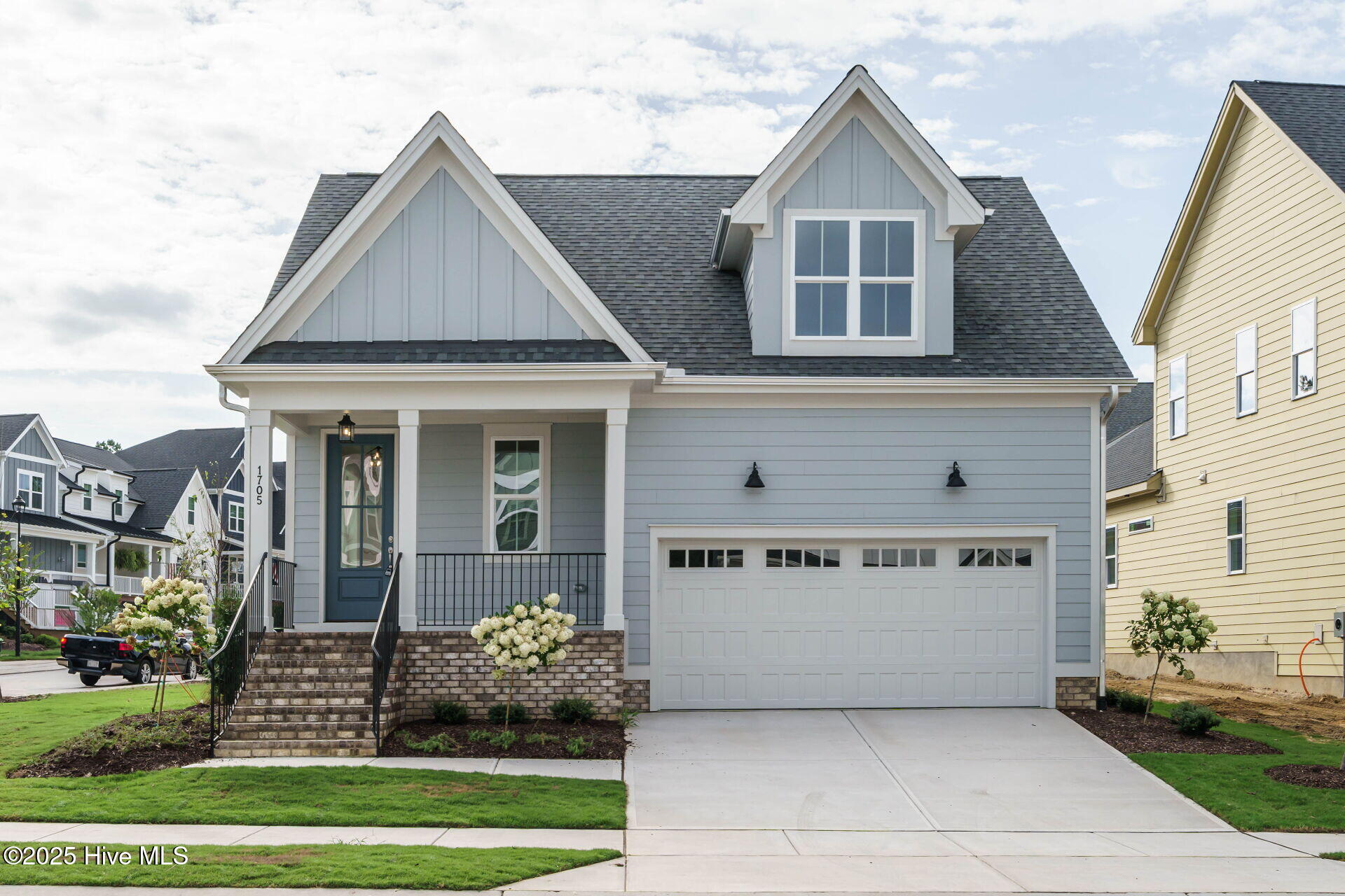 Photo 1 of Single family home for sale at 154 Coventry Ct, New Bern, NC 28562 | MLS# 100605997 | Listing updated on 2026-09-24