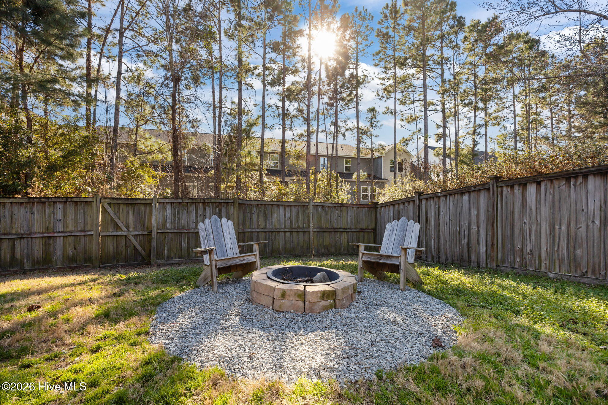 100549606 | Photo 11