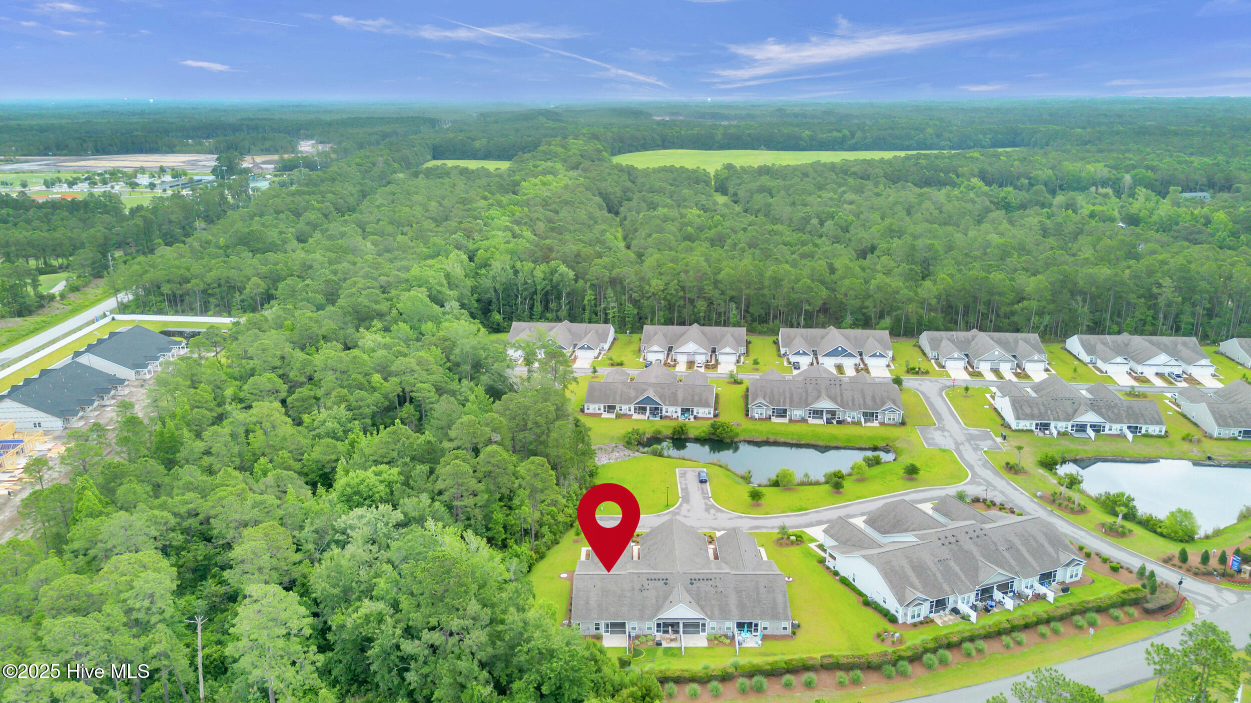 100514304 | Photo 43