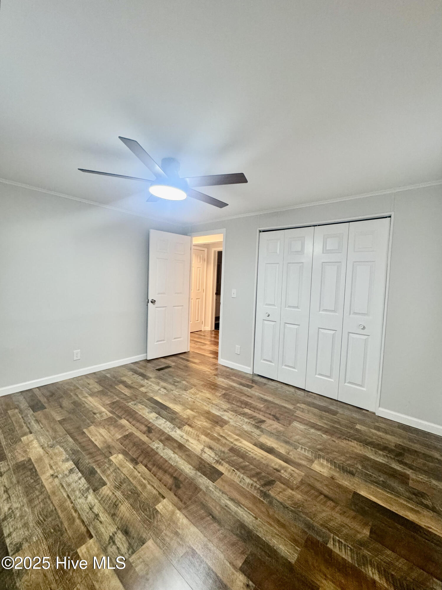 100546285 | Photo 46