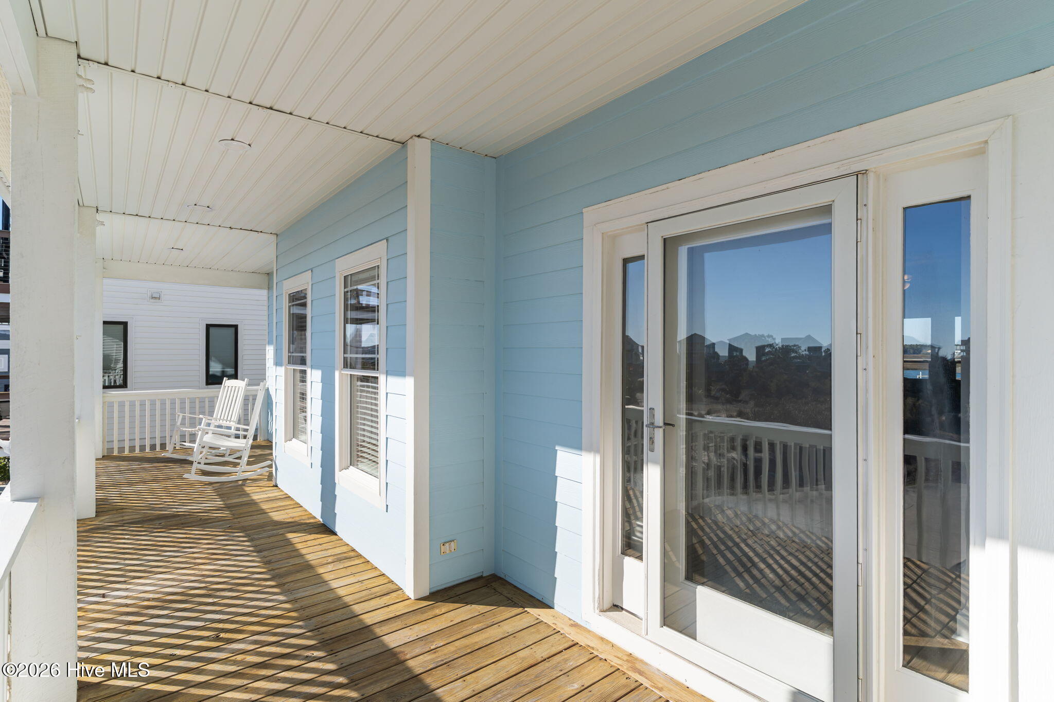 100554920 | Photo 44