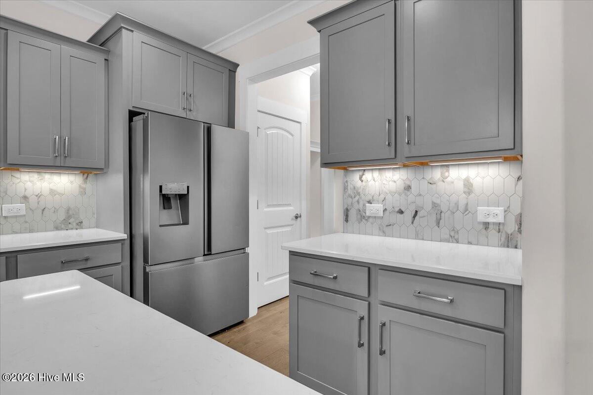 100548797 | Photo 49