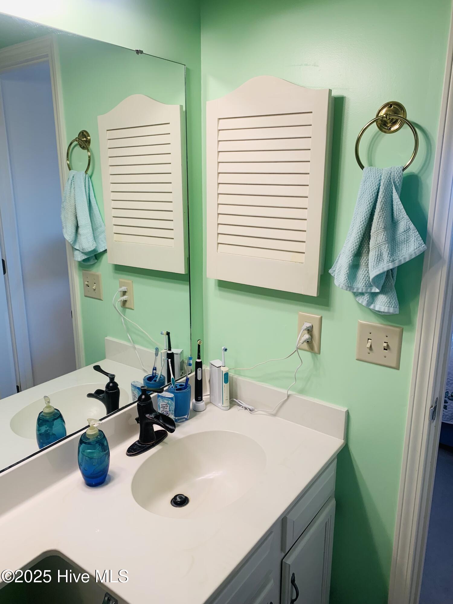 100530528 | Photo 32