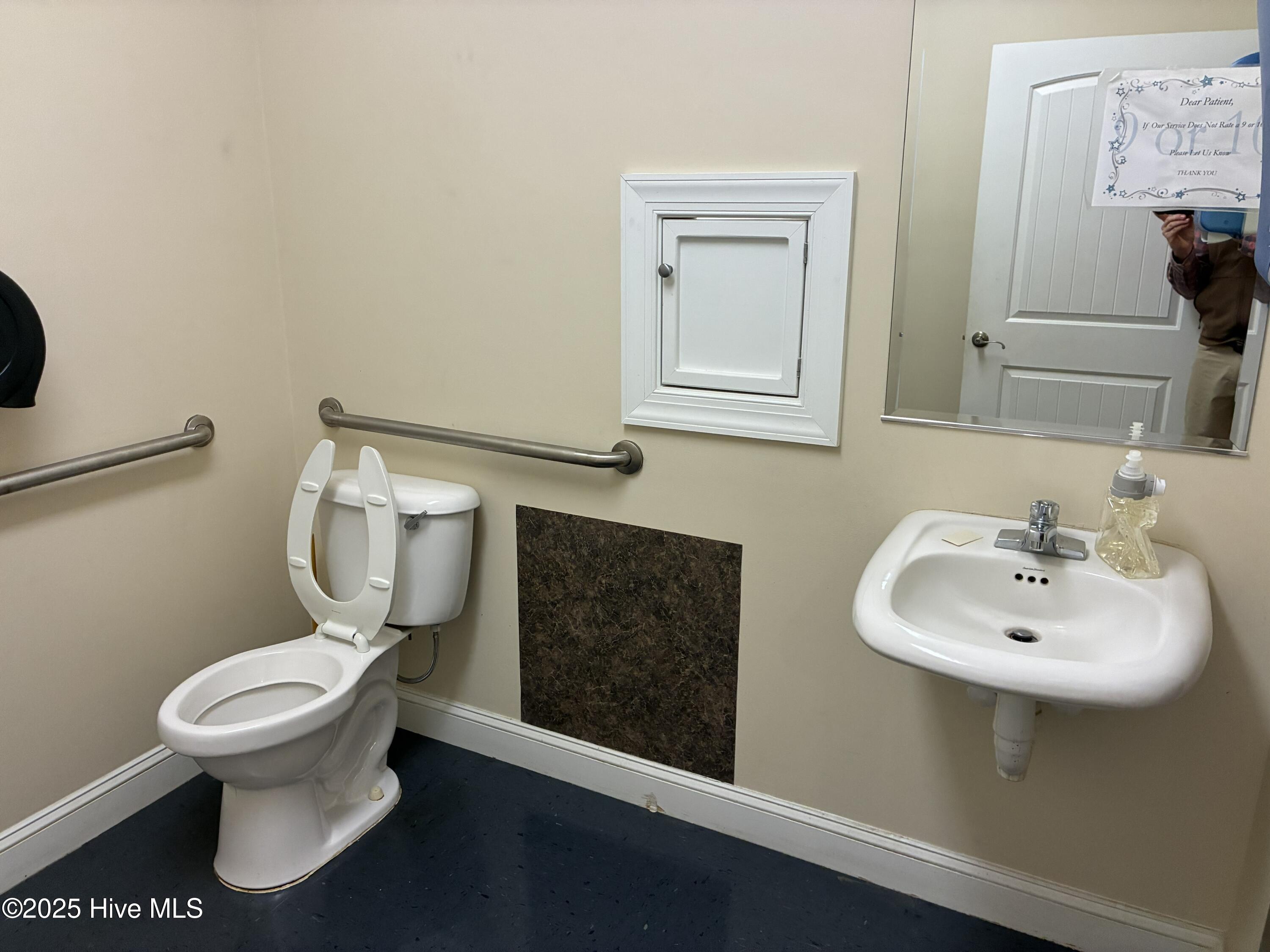 1177 N Road Street, Elizabeth City, NC, 27909