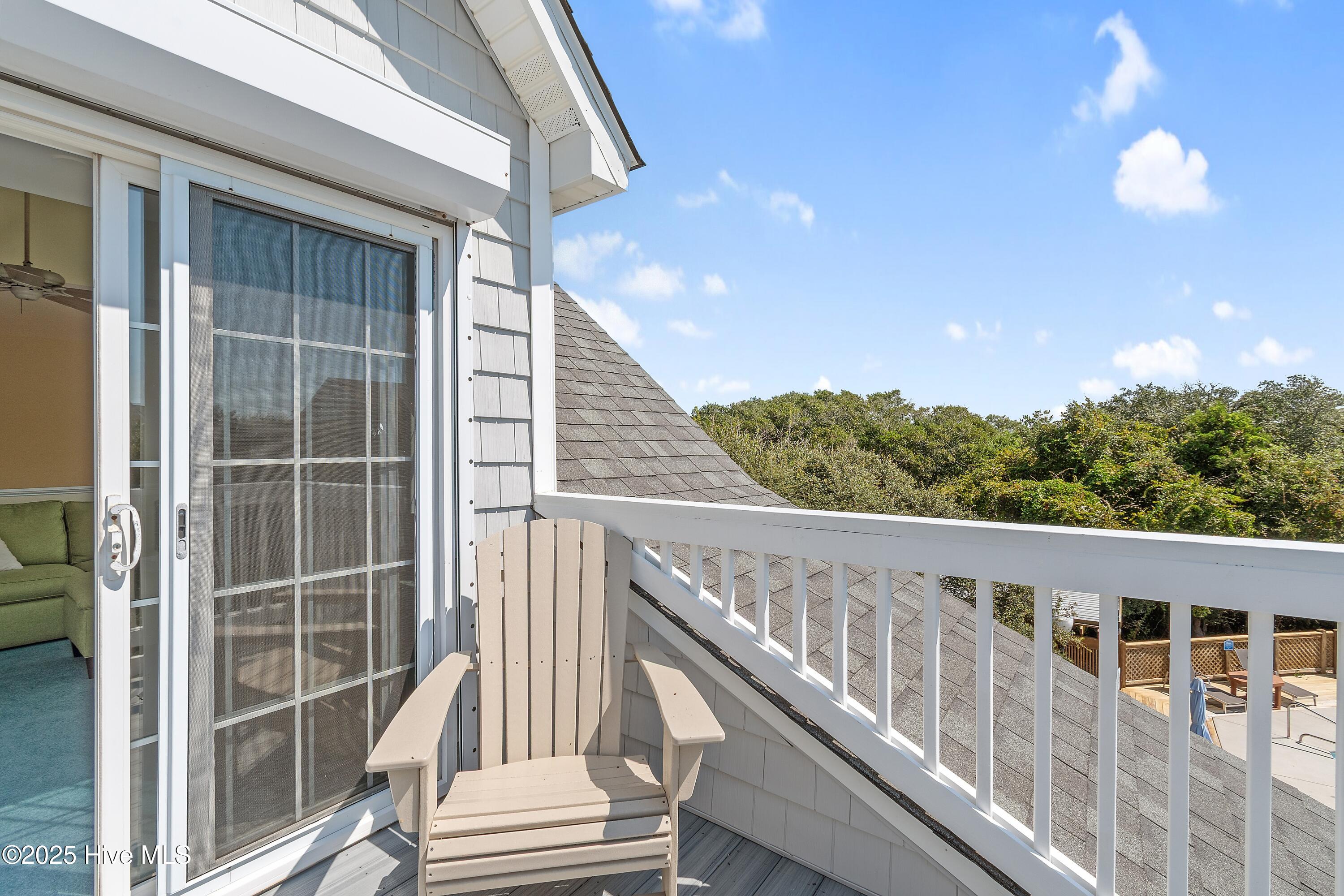 100533940 | Photo 68