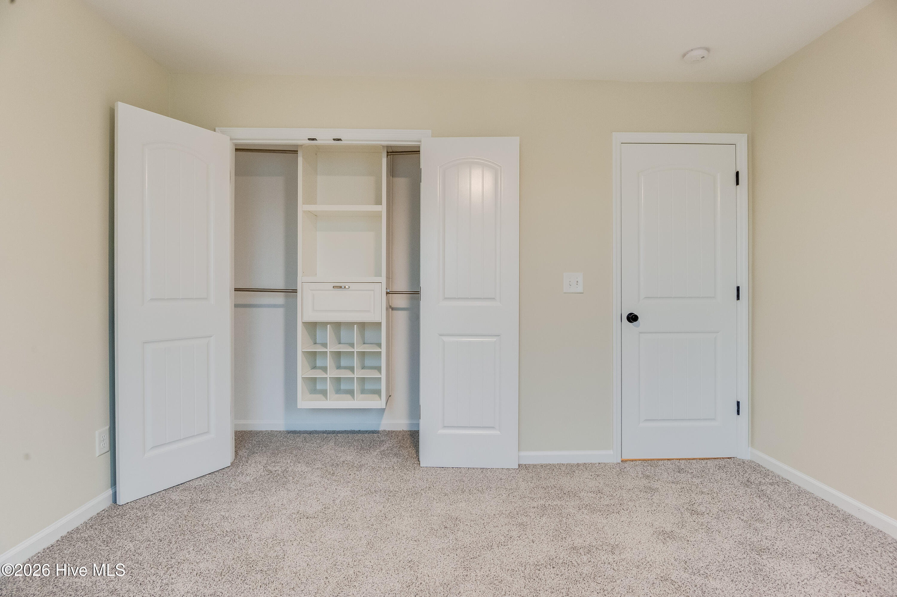 100545678 | Photo 43