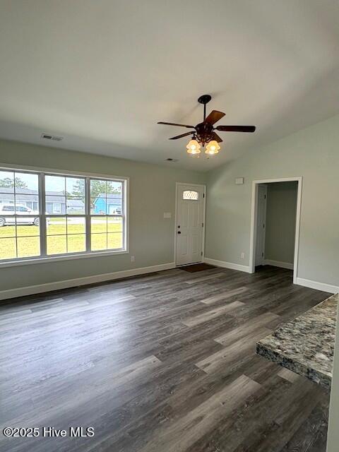 100530807 | Photo 46