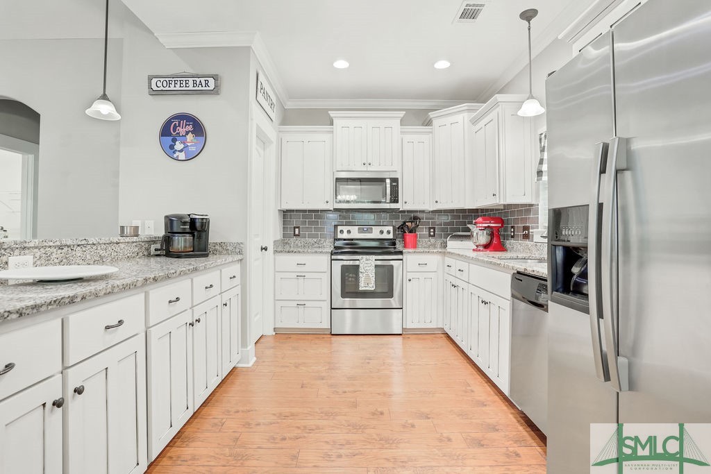 190 Blackjack Oak Drive E, Richmond Hill, GA, 31324