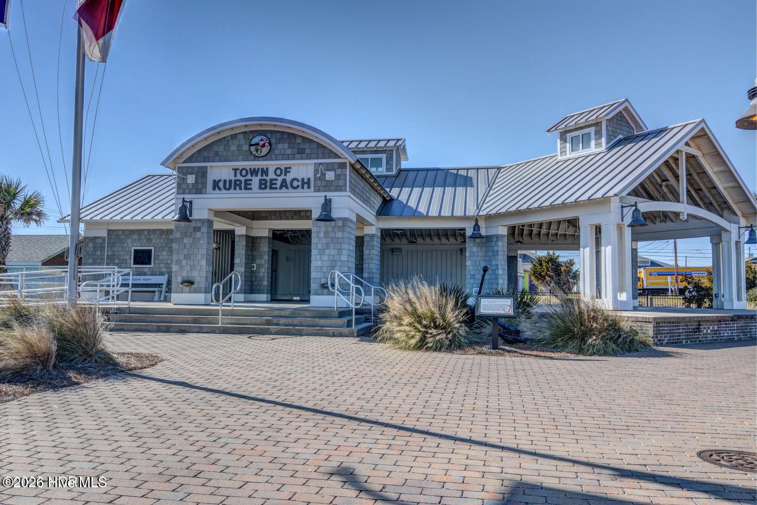 100563355 | Photo 57