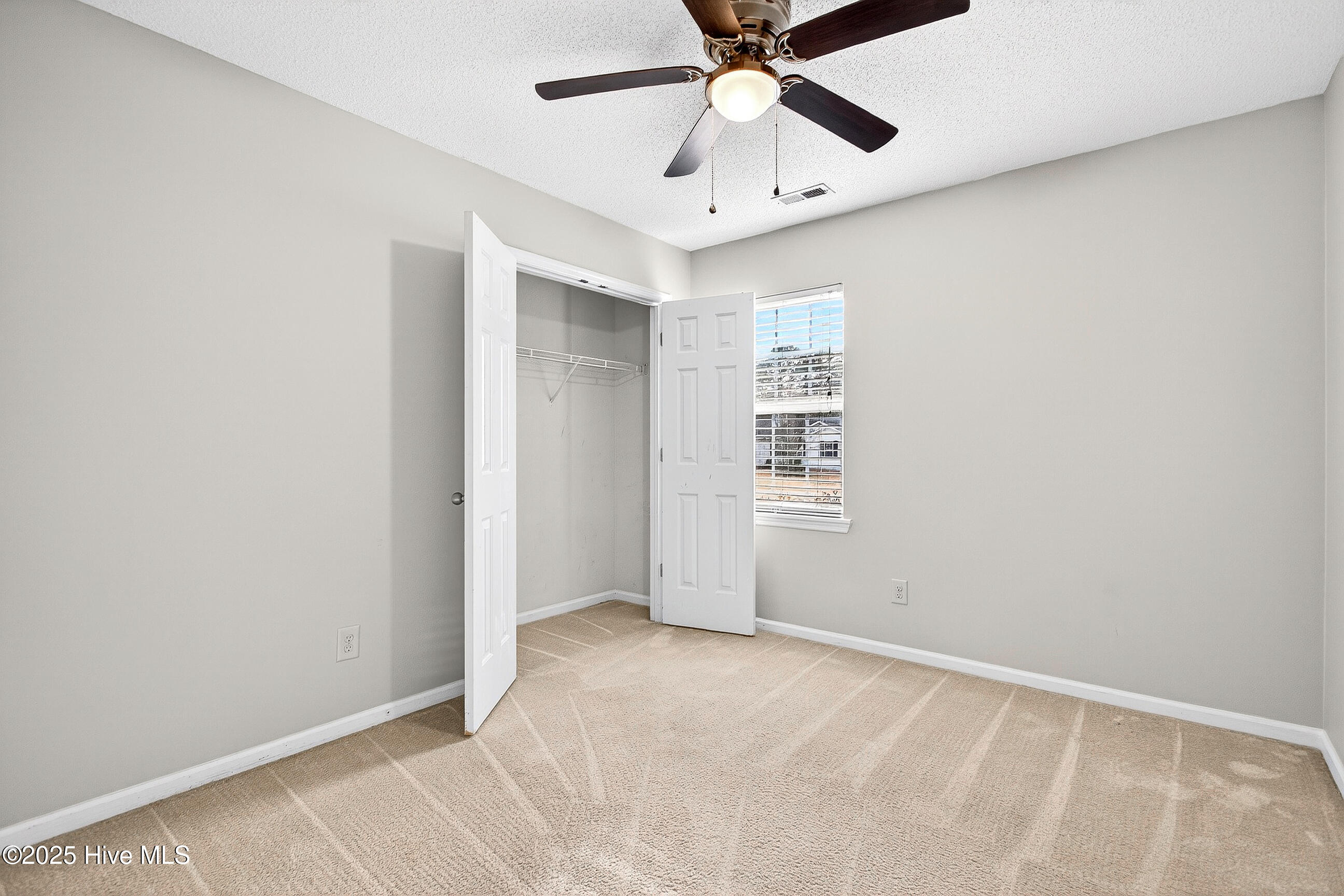 100546986 | Photo 18