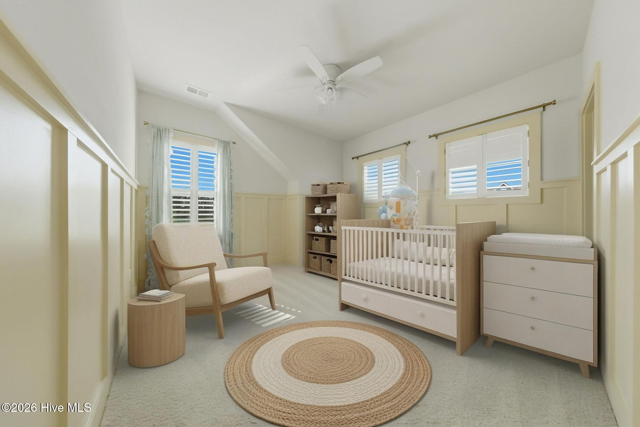 100567924 | Photo 35