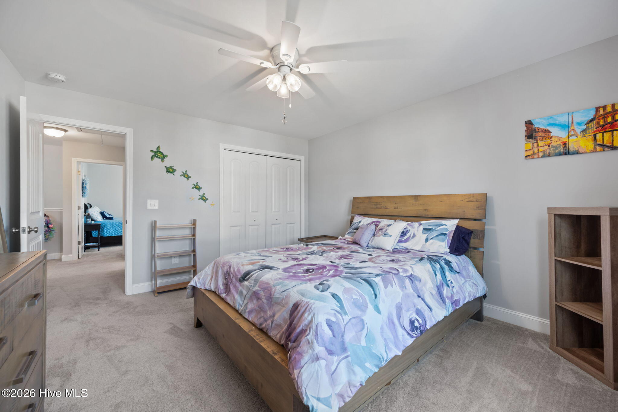 100561377 | Photo 28