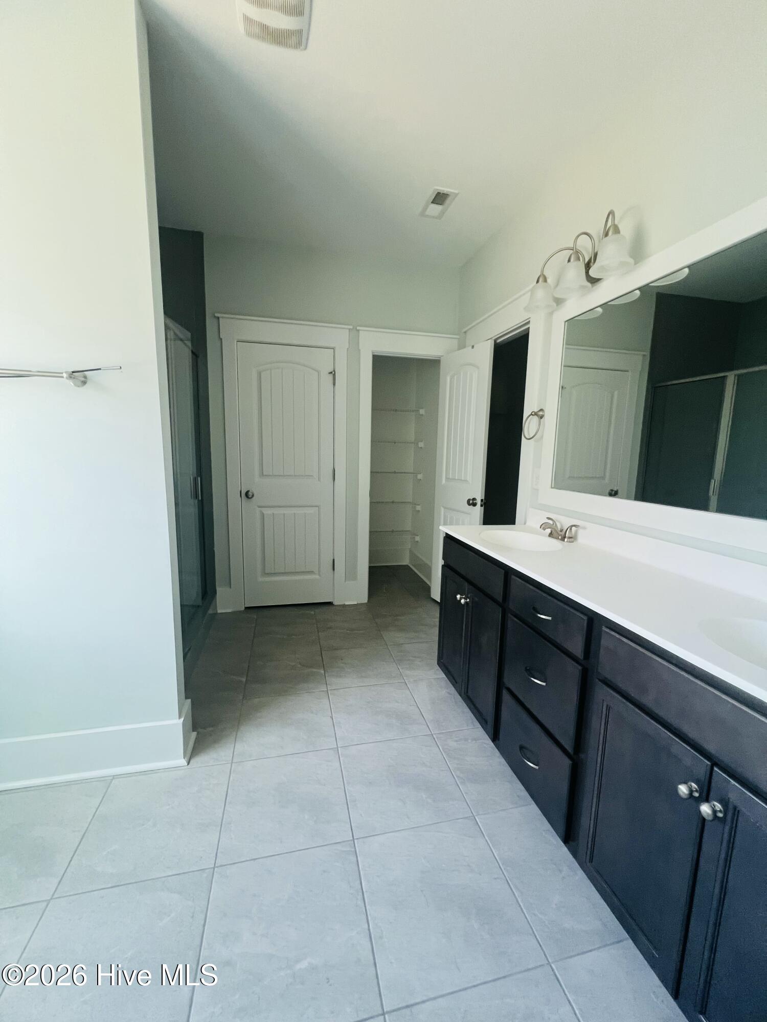 100559549 | Photo 16