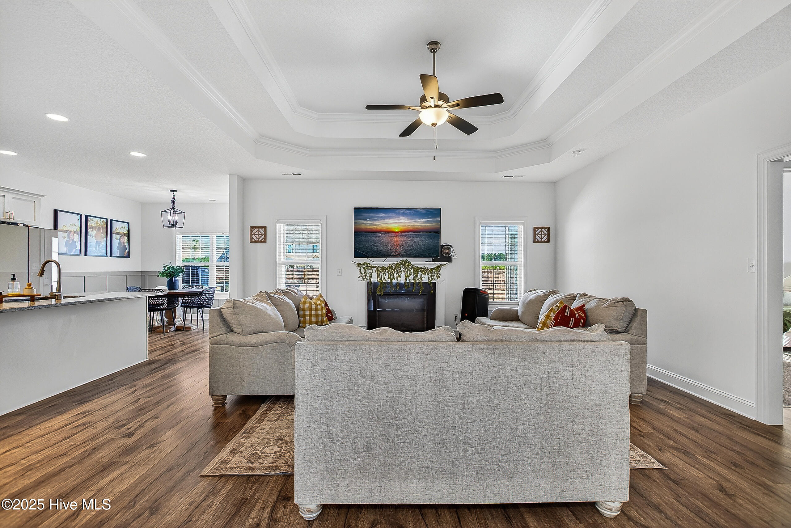 100542531 | Photo 10