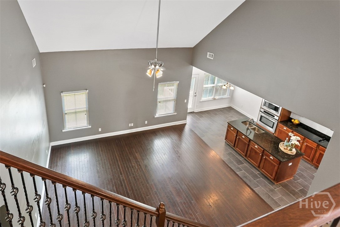 204 Waverly Lane