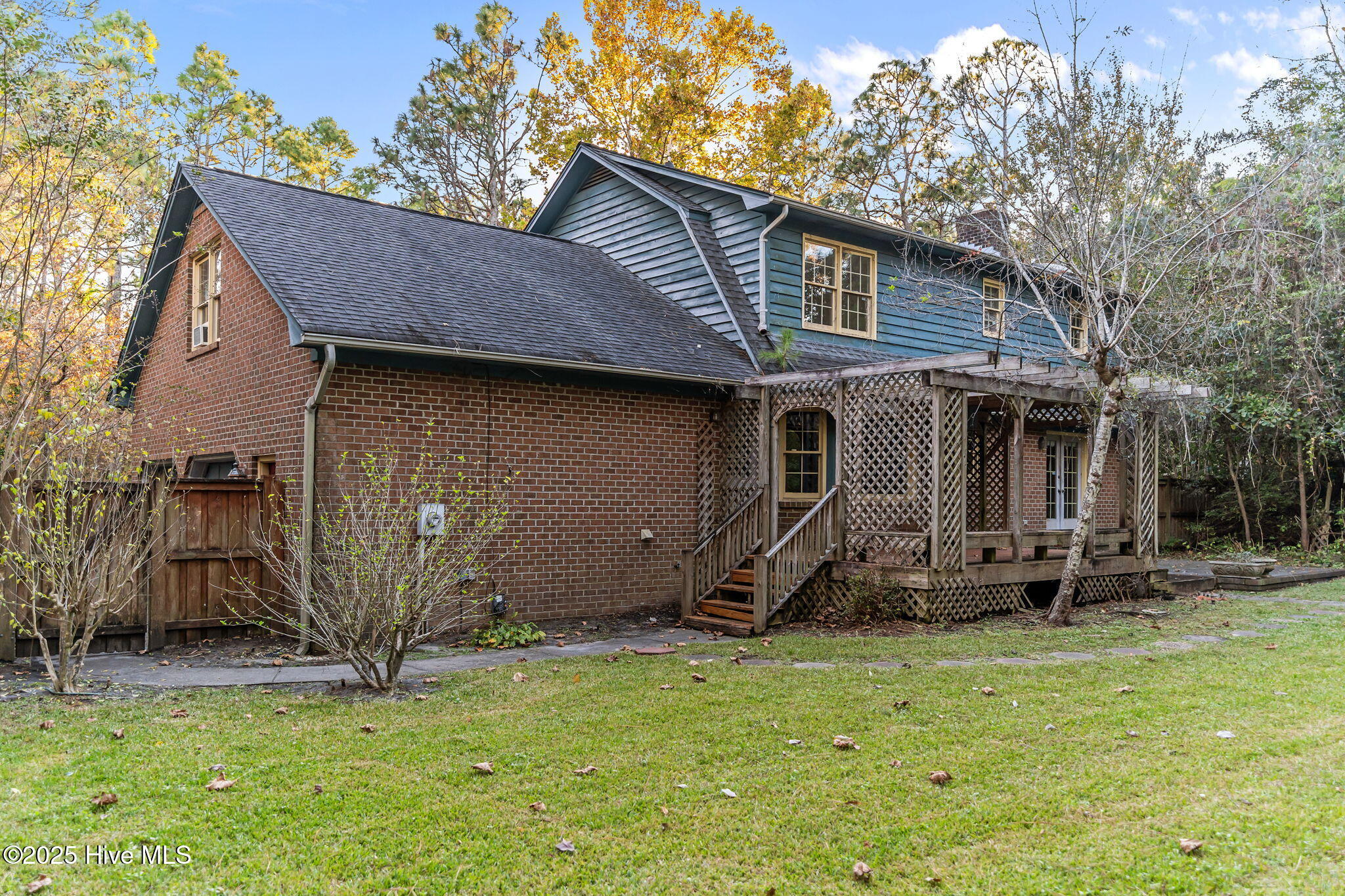 100540294 | Photo 38