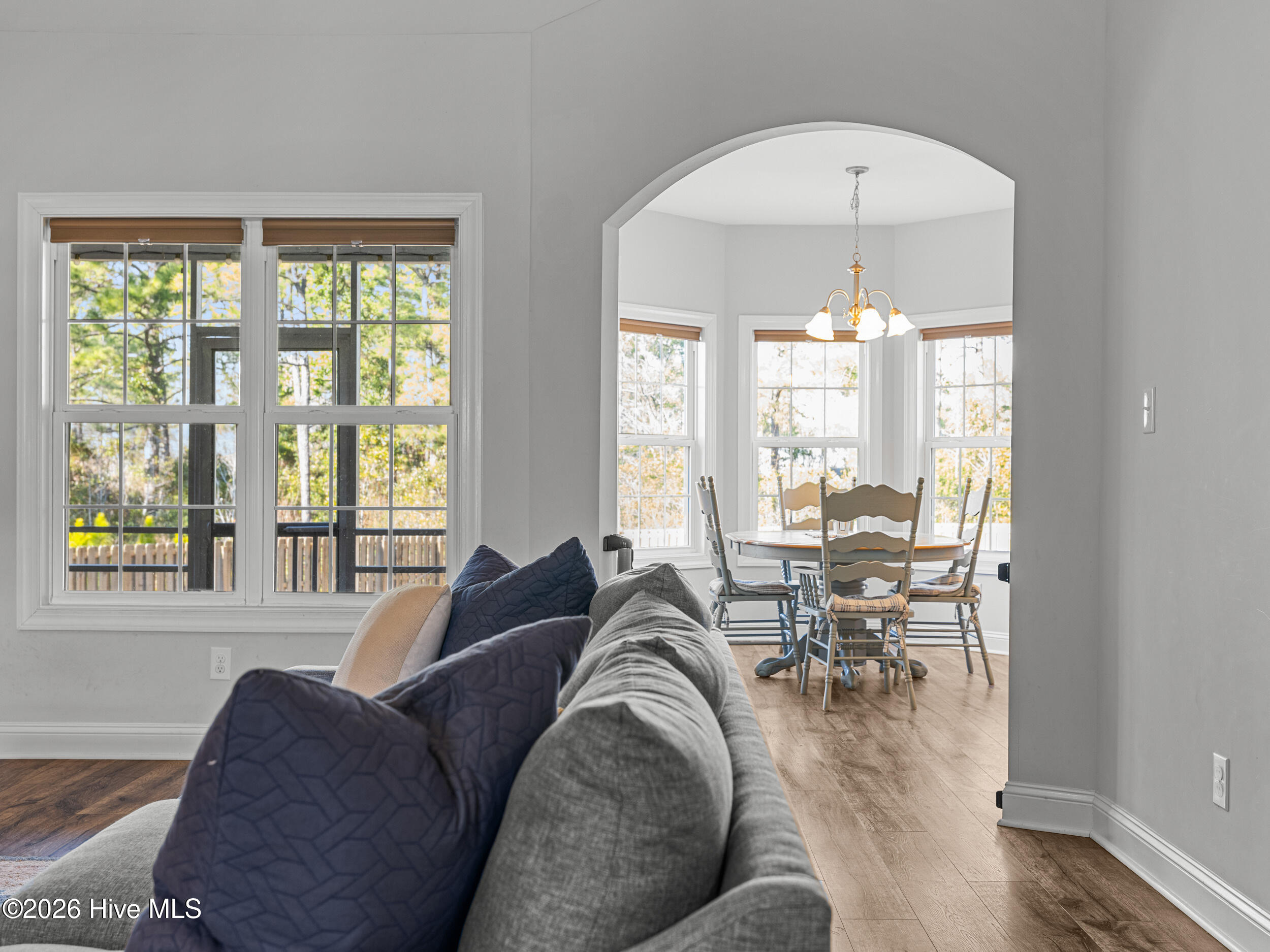 100553436 | Photo 10