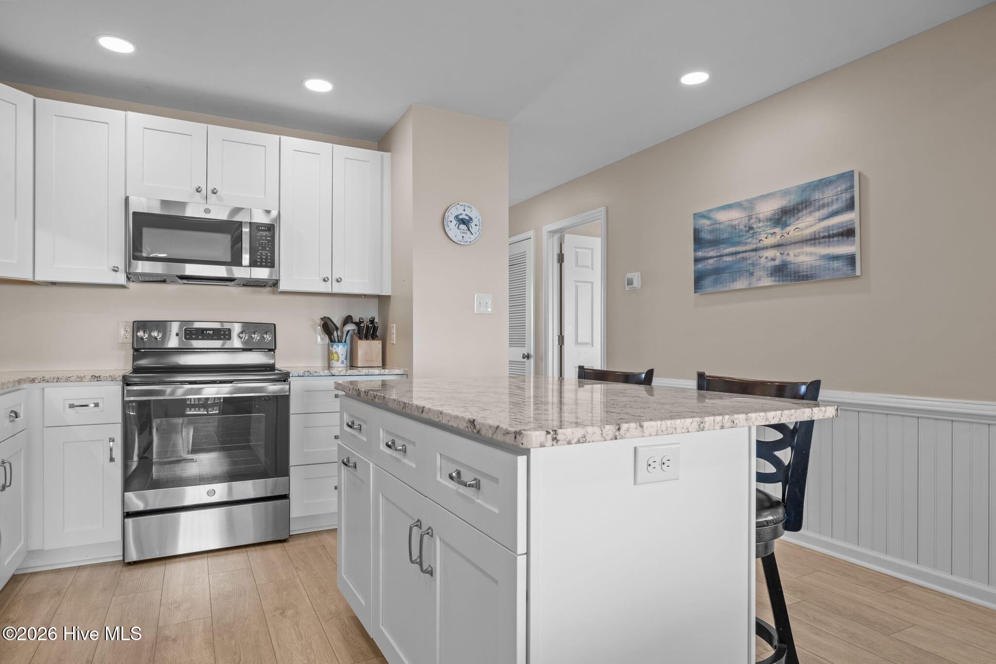 100555254 | Photo 13