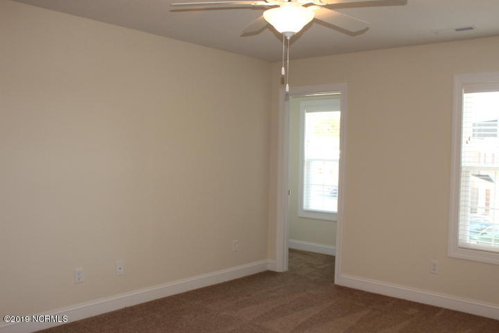 109 W Murrow Lane, Jacksonville, NC, 28546