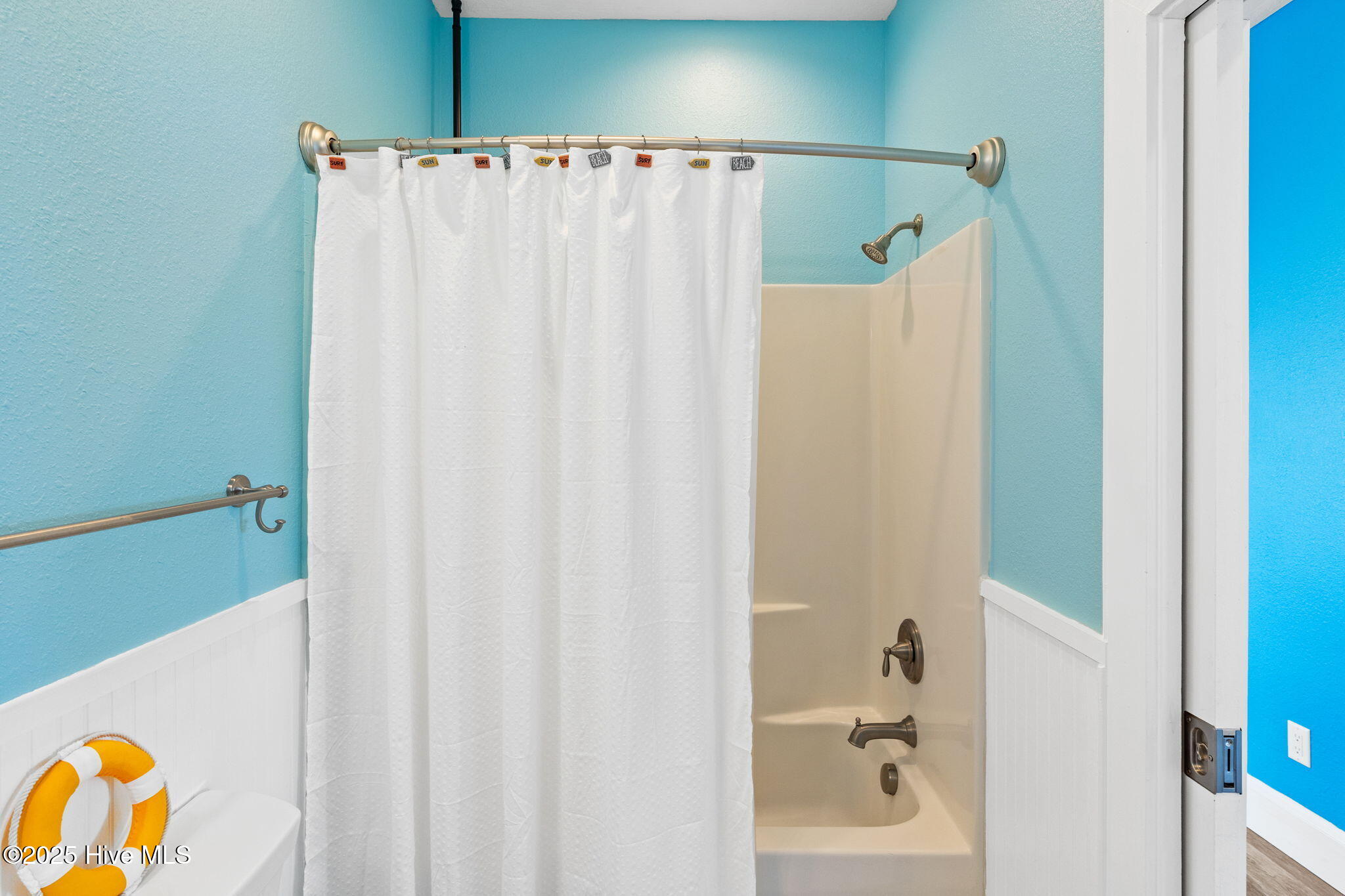 100495043 | Photo 31