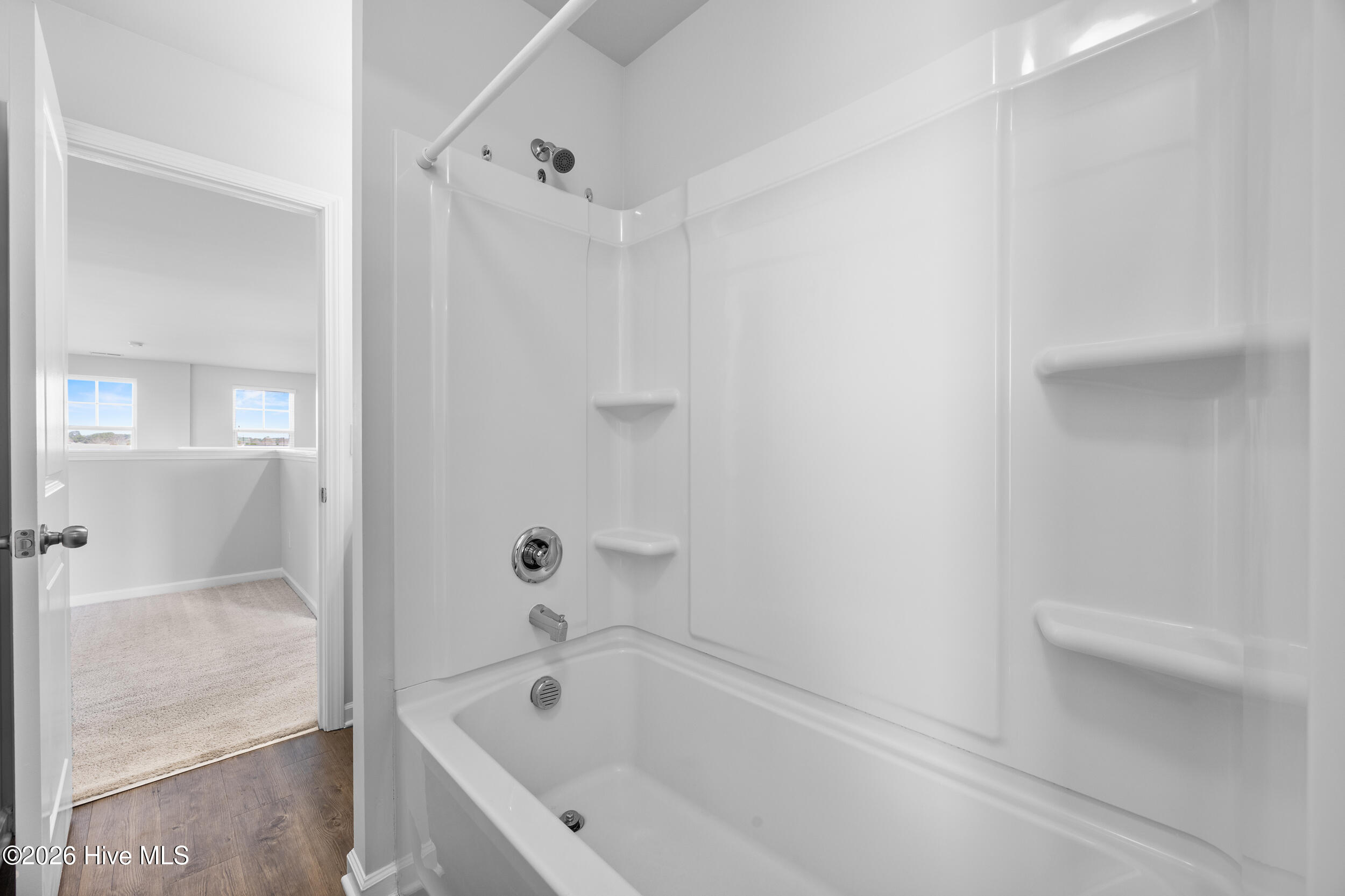 100557487 | Photo 28