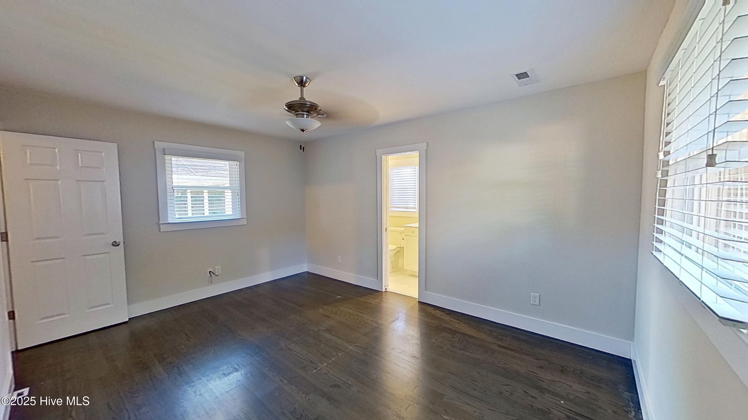 100541307 | Photo 20