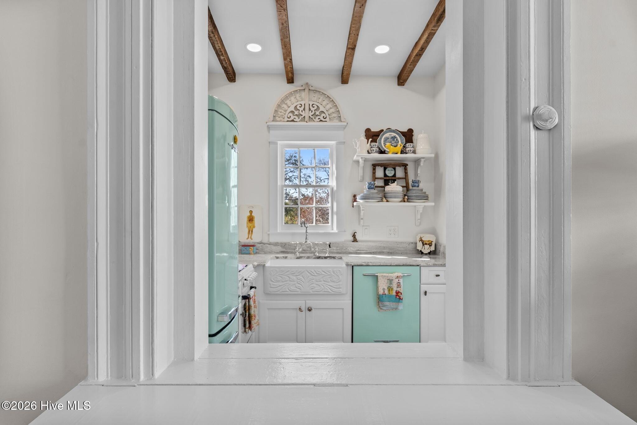 100552895 | Photo 12